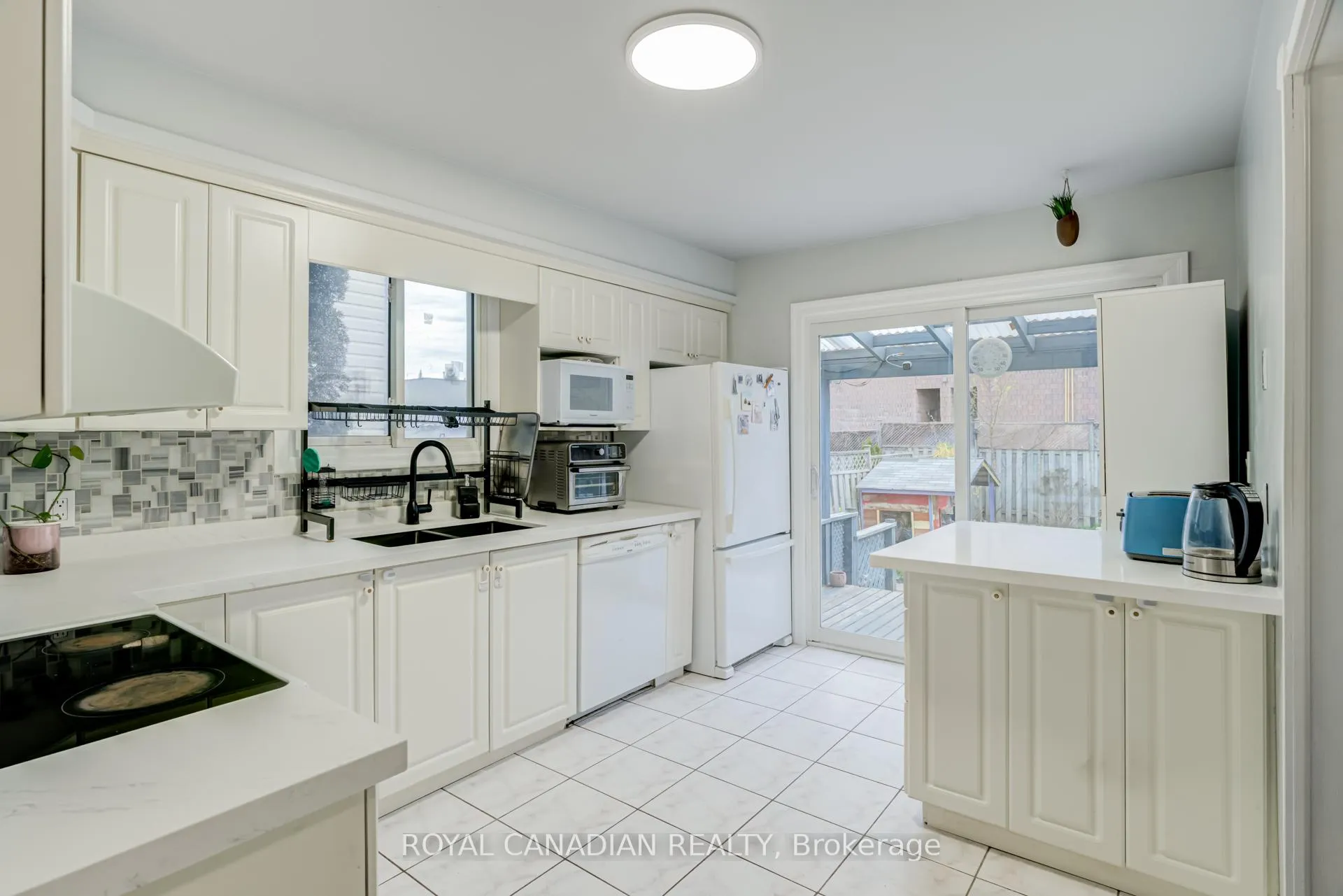 Photo 11 of 846 Monaghan Avenue, Oshawa, Vanier — HOMEH