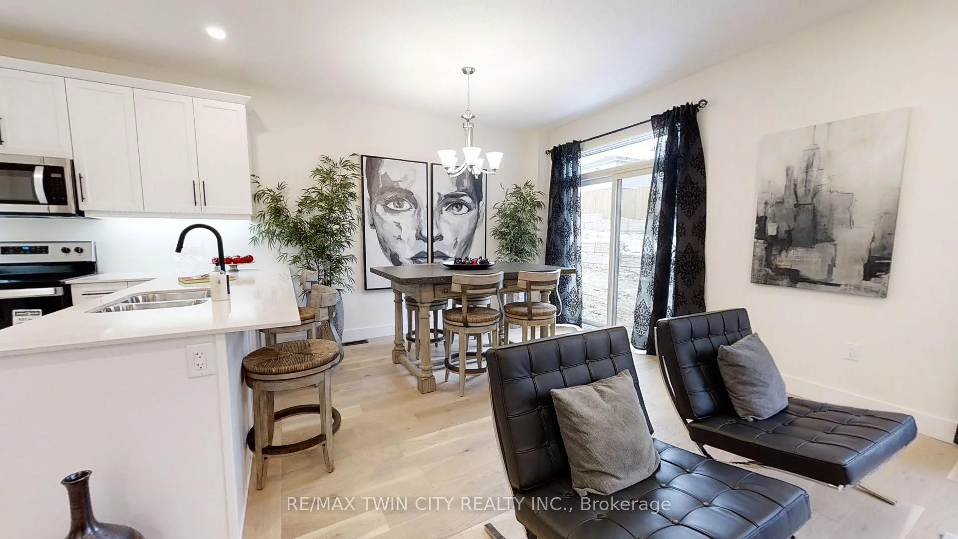 Photo 9 of 9 Christopher Court, London, South J — HOMEH