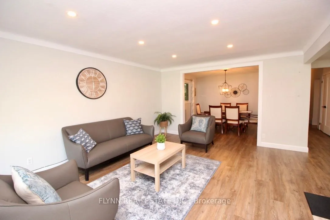 Photo 7 of 4636 Belfast Avenue, Niagara Falls, Ascot — HOMEH