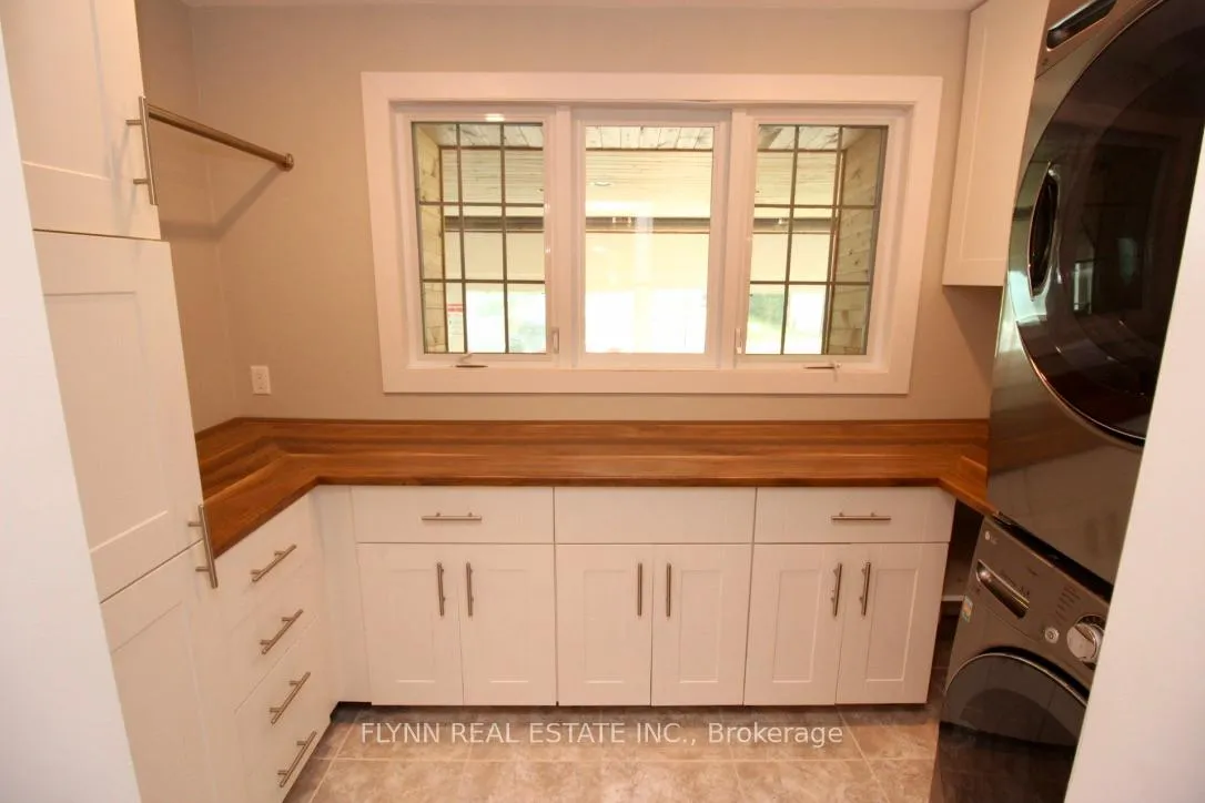 Photo 10 of 4636 Belfast Avenue, Niagara Falls, Ascot — HOMEH