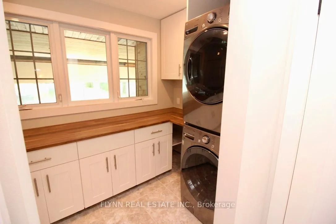 Photo 11 of 4636 Belfast Avenue, Niagara Falls, Ascot — HOMEH
