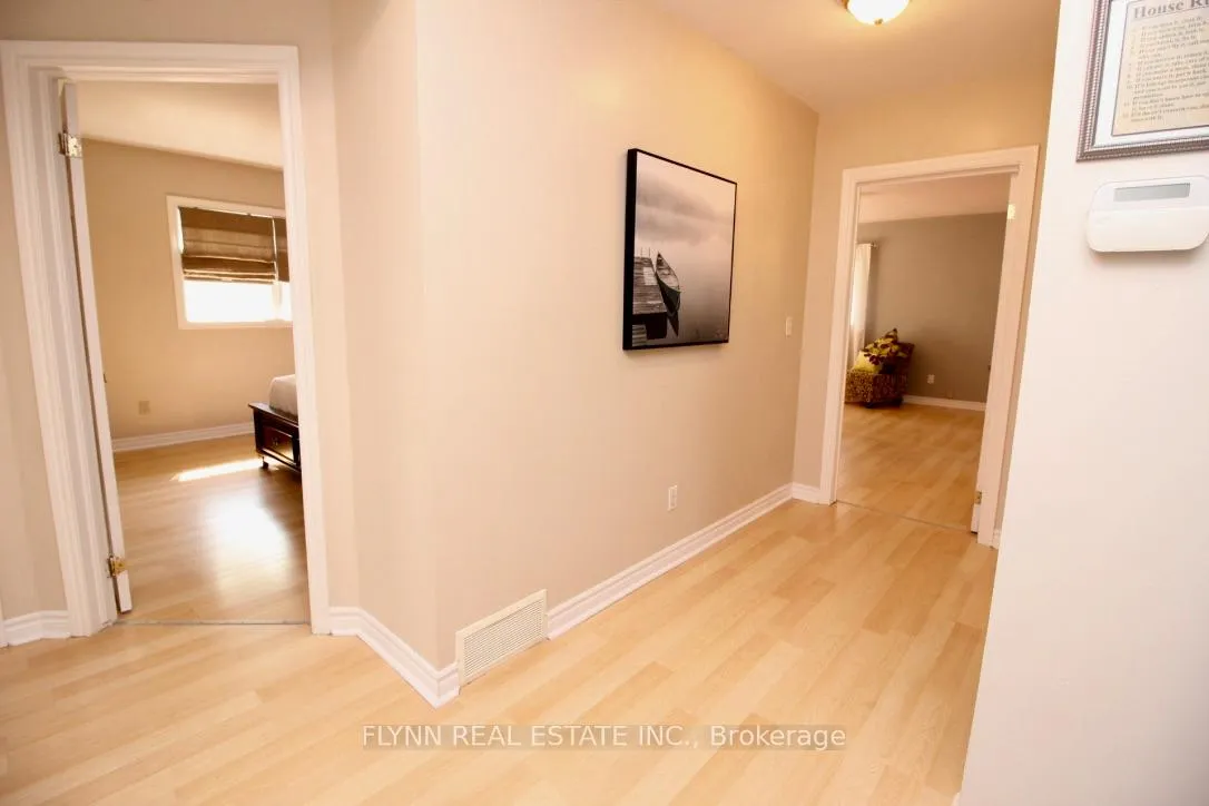 Photo 14 of 4636 Belfast Avenue, Niagara Falls, Ascot — HOMEH
