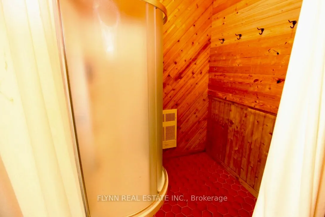Photo 34 of 4636 Belfast Avenue, Niagara Falls, Ascot — HOMEH
