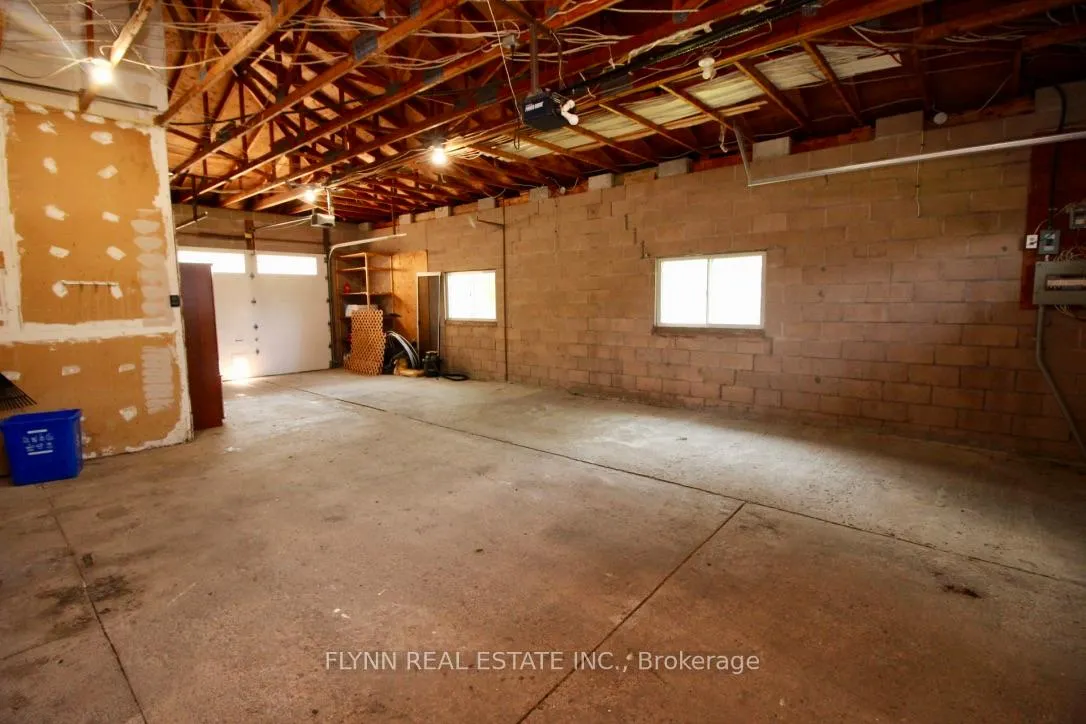 Photo 41 of 4636 Belfast Avenue, Niagara Falls, Ascot — HOMEH