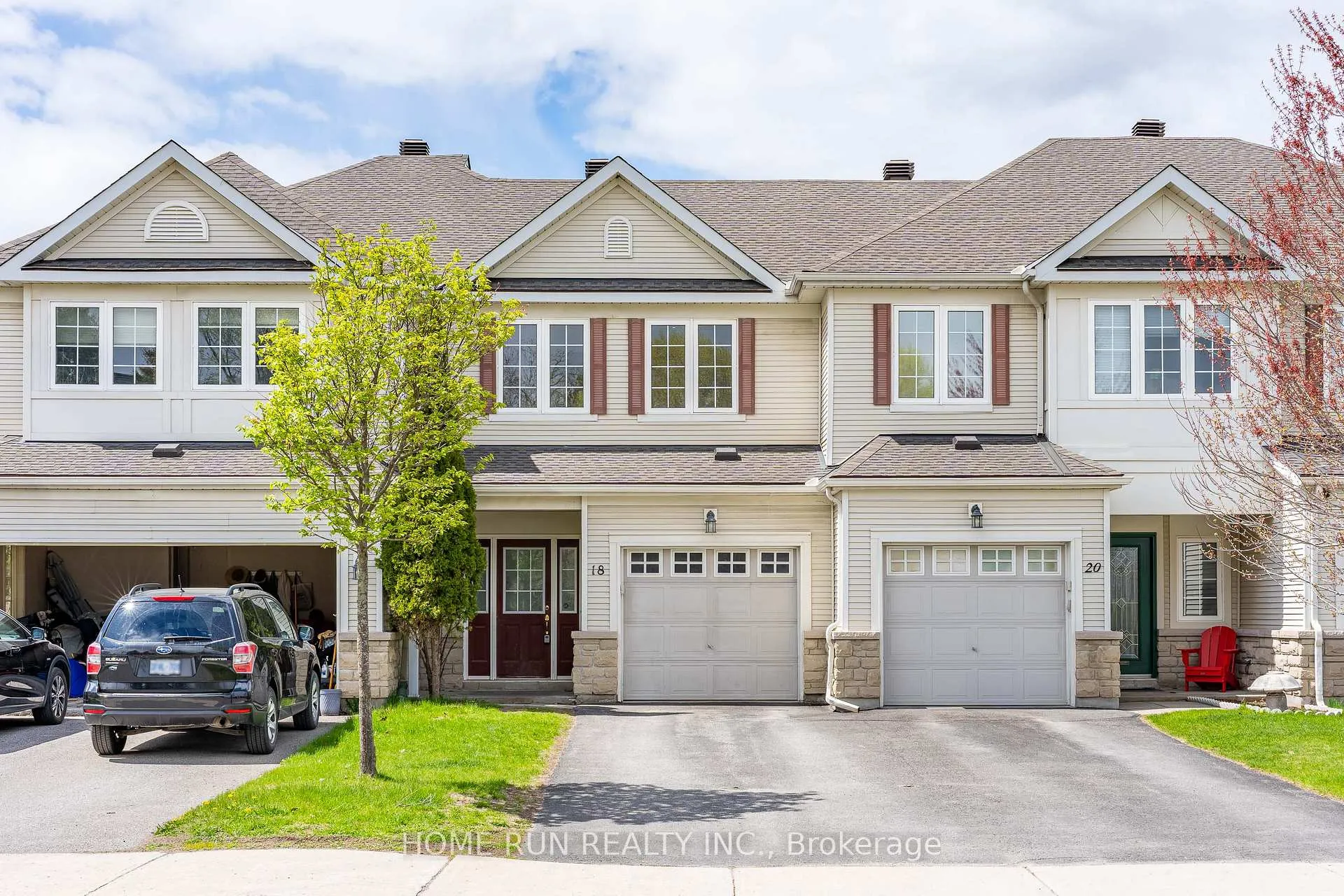 Photo 1 of 18 Riverstone Drive, Ottawa, Barrhaven - Stonebridge — HOMEH