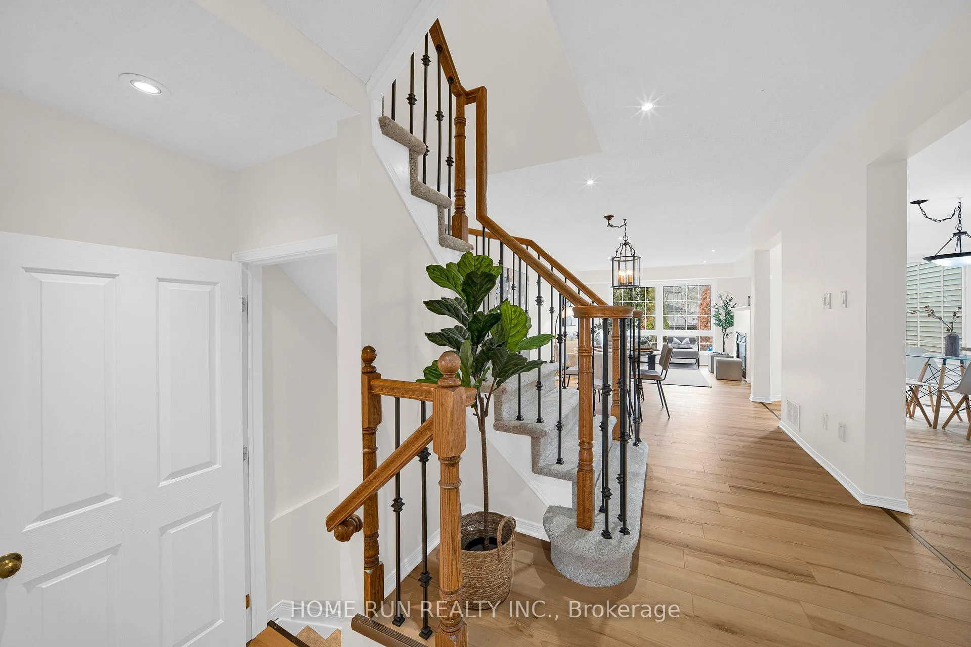Photo 5 of 18 Riverstone Drive, Ottawa, Barrhaven - Stonebridge — HOMEH