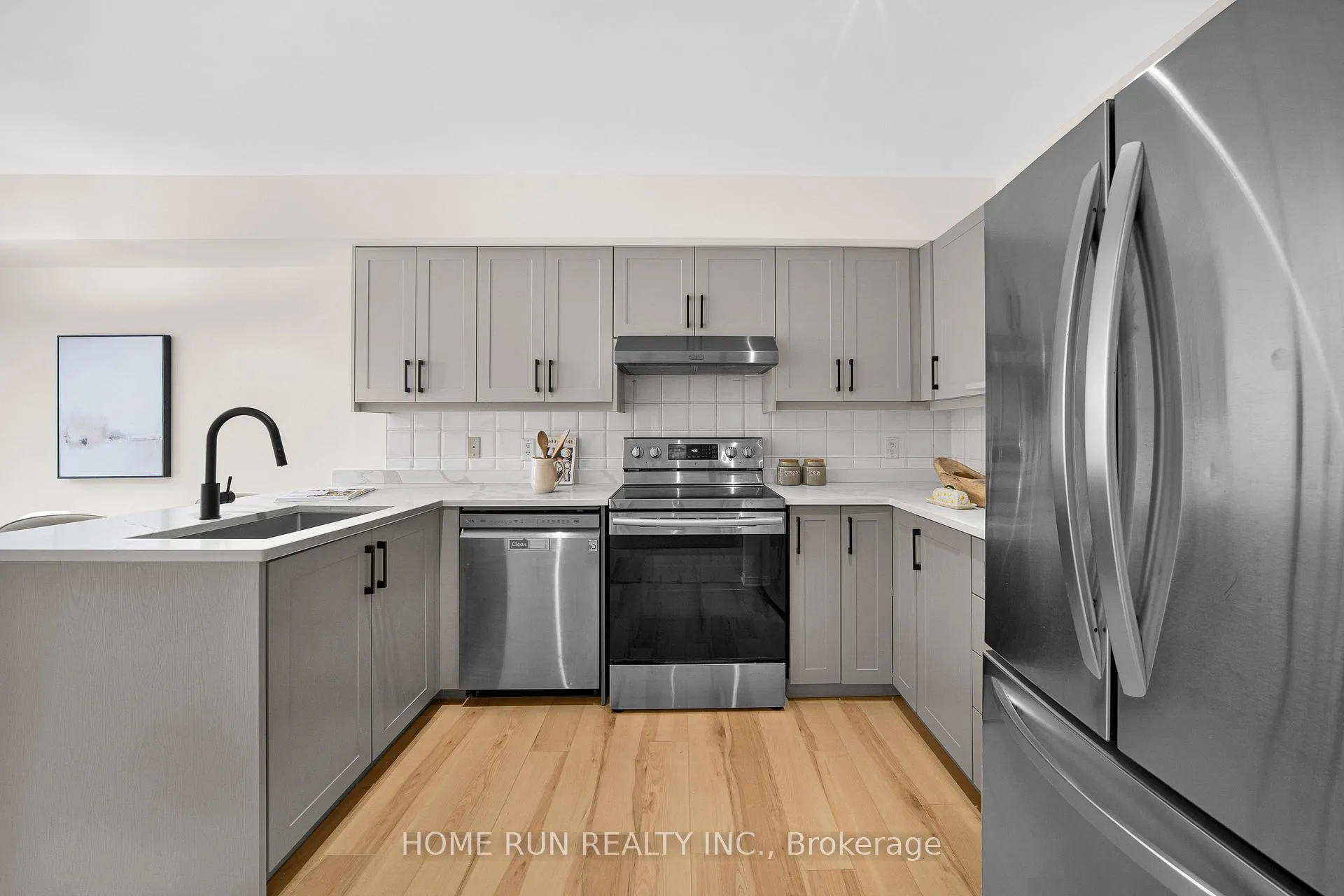 Photo 14 of 18 Riverstone Drive, Ottawa, Barrhaven - Stonebridge — HOMEH