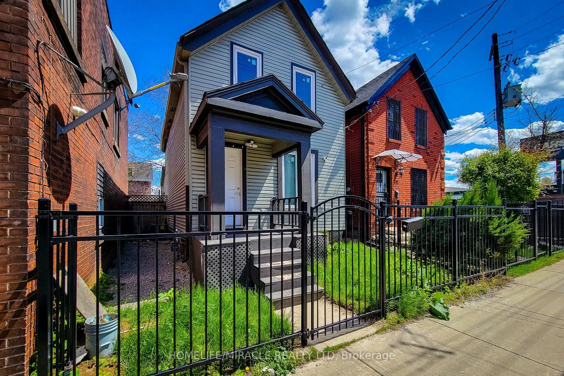 Photo 3 of 334 Gage Avenue, Hamilton, Industrial Sector — HOMEH
