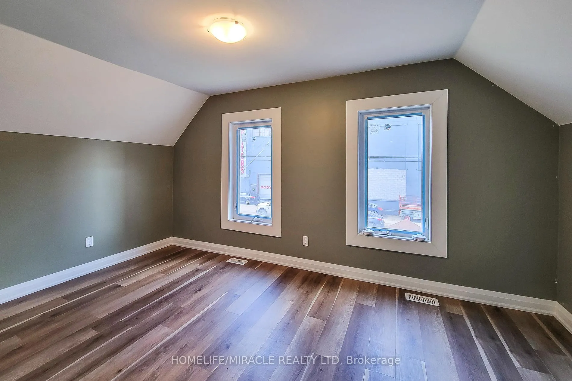 Photo 8 of 334 Gage Avenue, Hamilton, Industrial Sector — HOMEH
