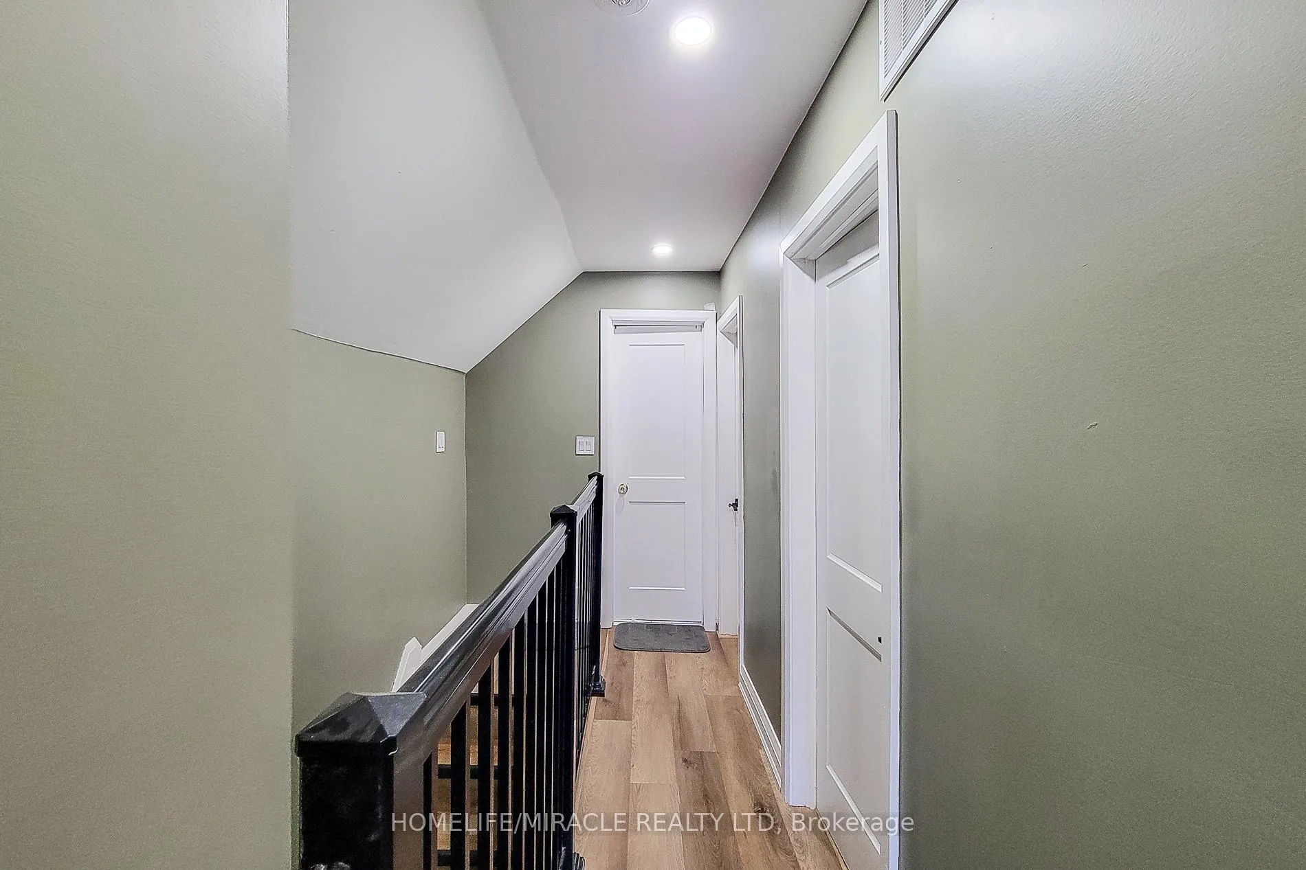 Photo 10 of 334 Gage Avenue, Hamilton, Industrial Sector — HOMEH