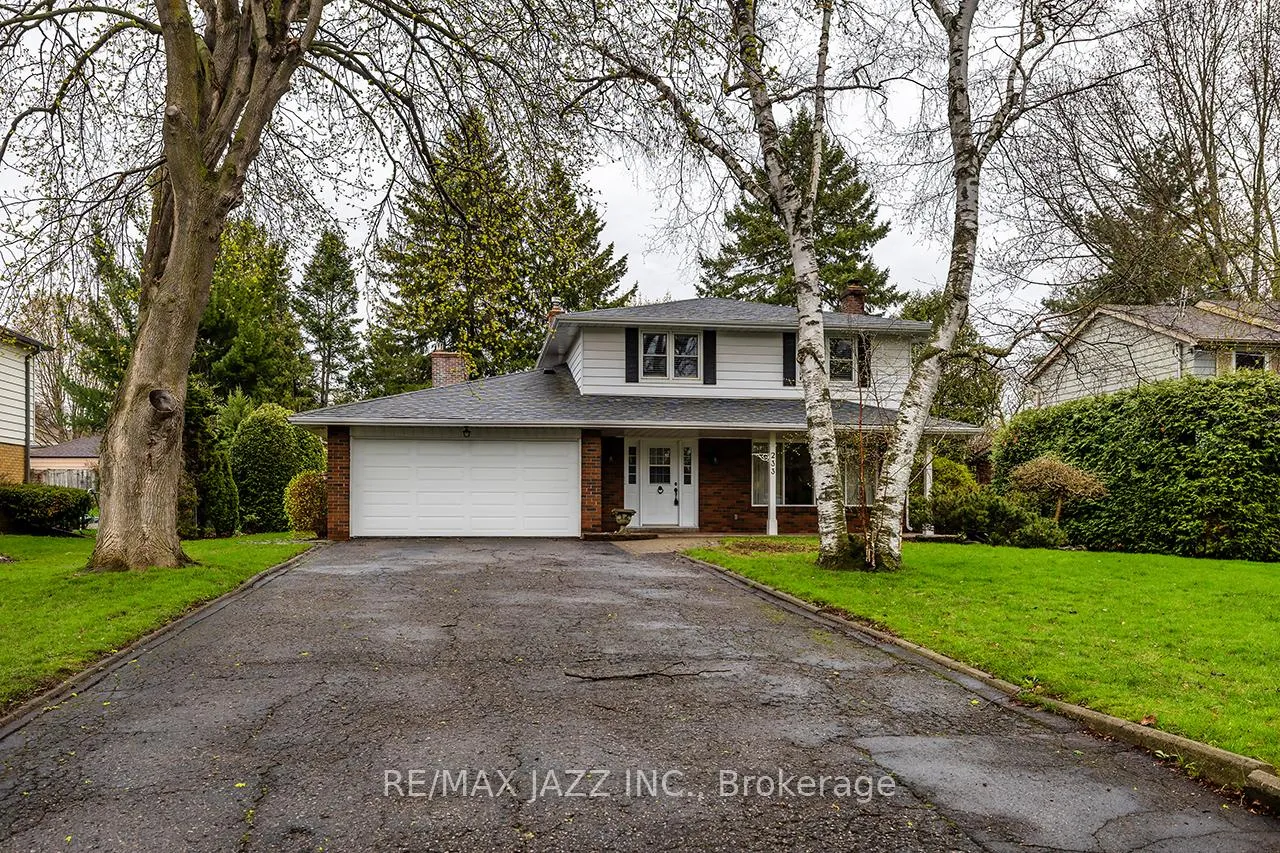 Photo 3 of 233 Wellington Street, Whitby, Lynde Creek — HOMEH