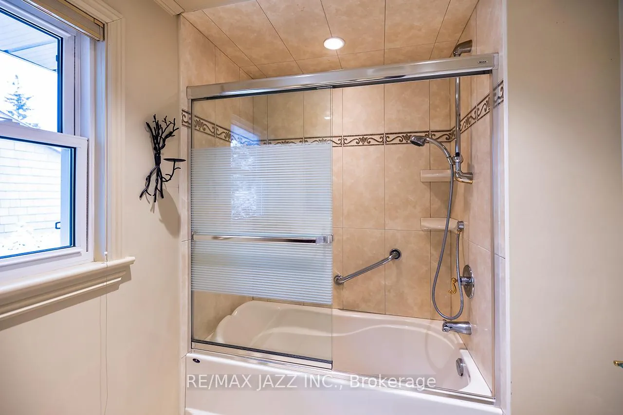Photo 36 of 233 Wellington Street, Whitby, Lynde Creek — HOMEH