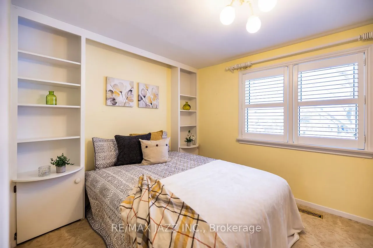 Photo 39 of 233 Wellington Street, Whitby, Lynde Creek — HOMEH