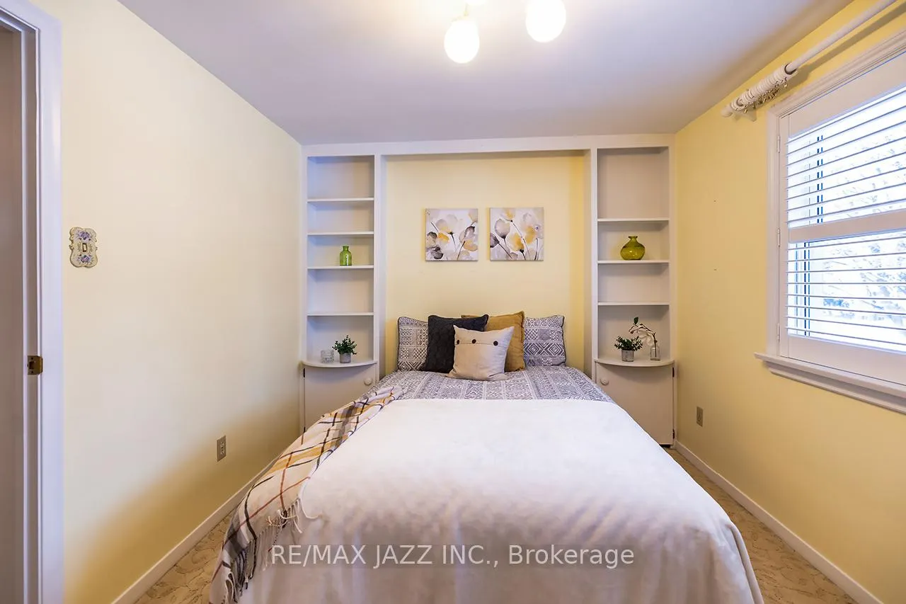 Photo 40 of 233 Wellington Street, Whitby, Lynde Creek — HOMEH