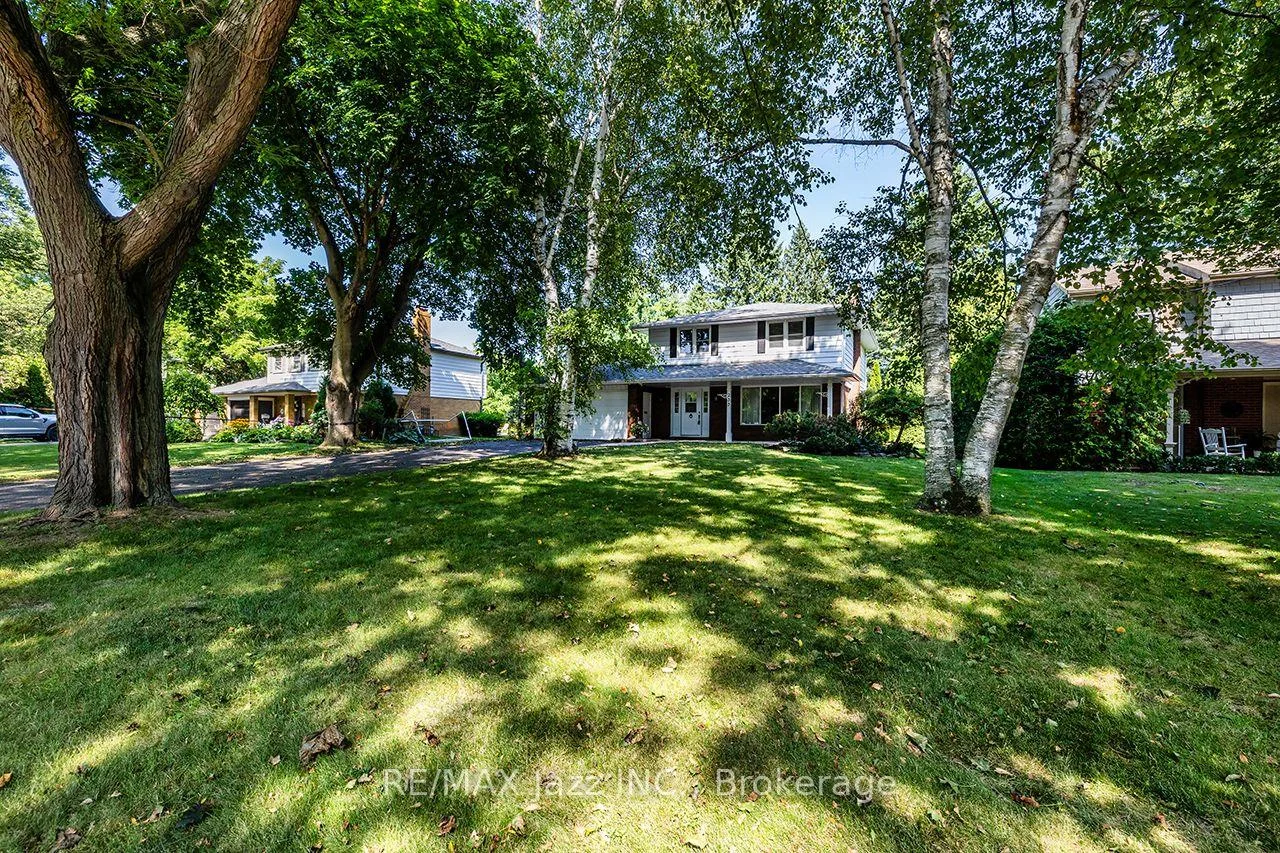 Photo 6 of 233 Wellington Street, Whitby, Lynde Creek — HOMEH