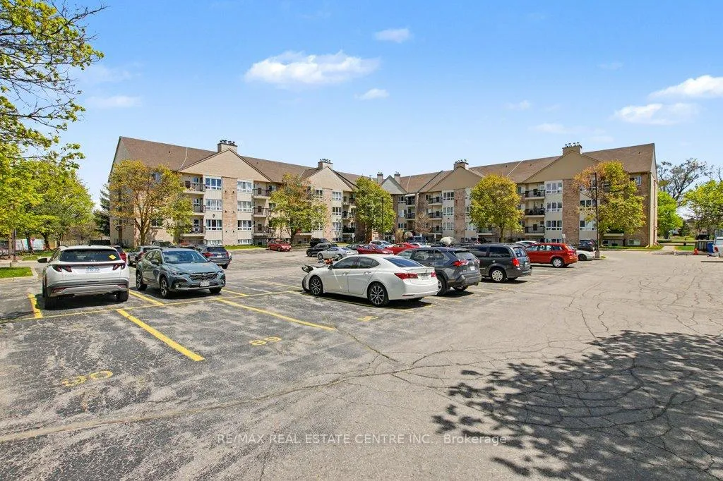 Front of Unit 313, 15 Hofstetter Avenue