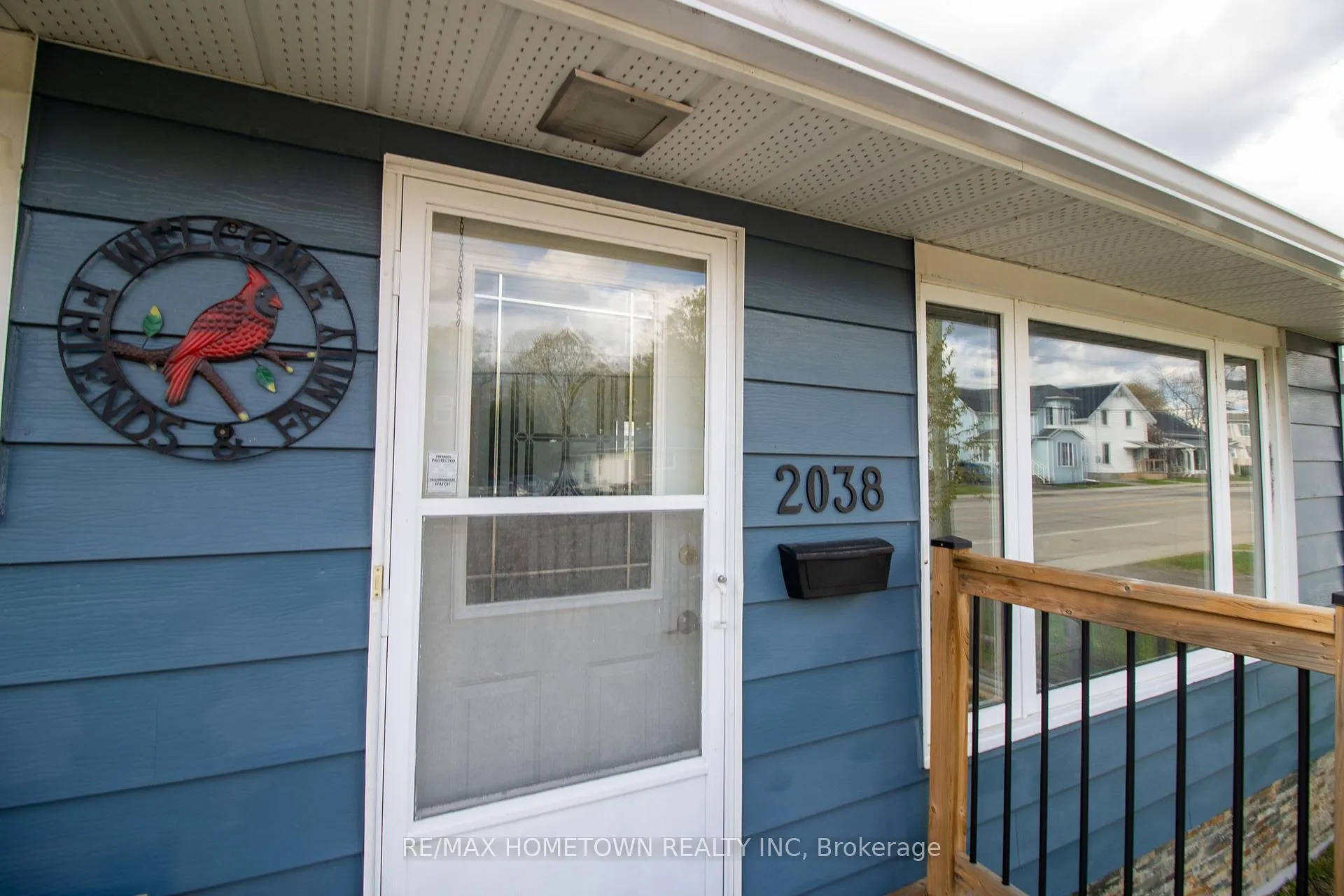 Photo 6 of 2038 Dundas Street, Edwardsburgh/Cardinal, Town of Cardinal — HOMEH