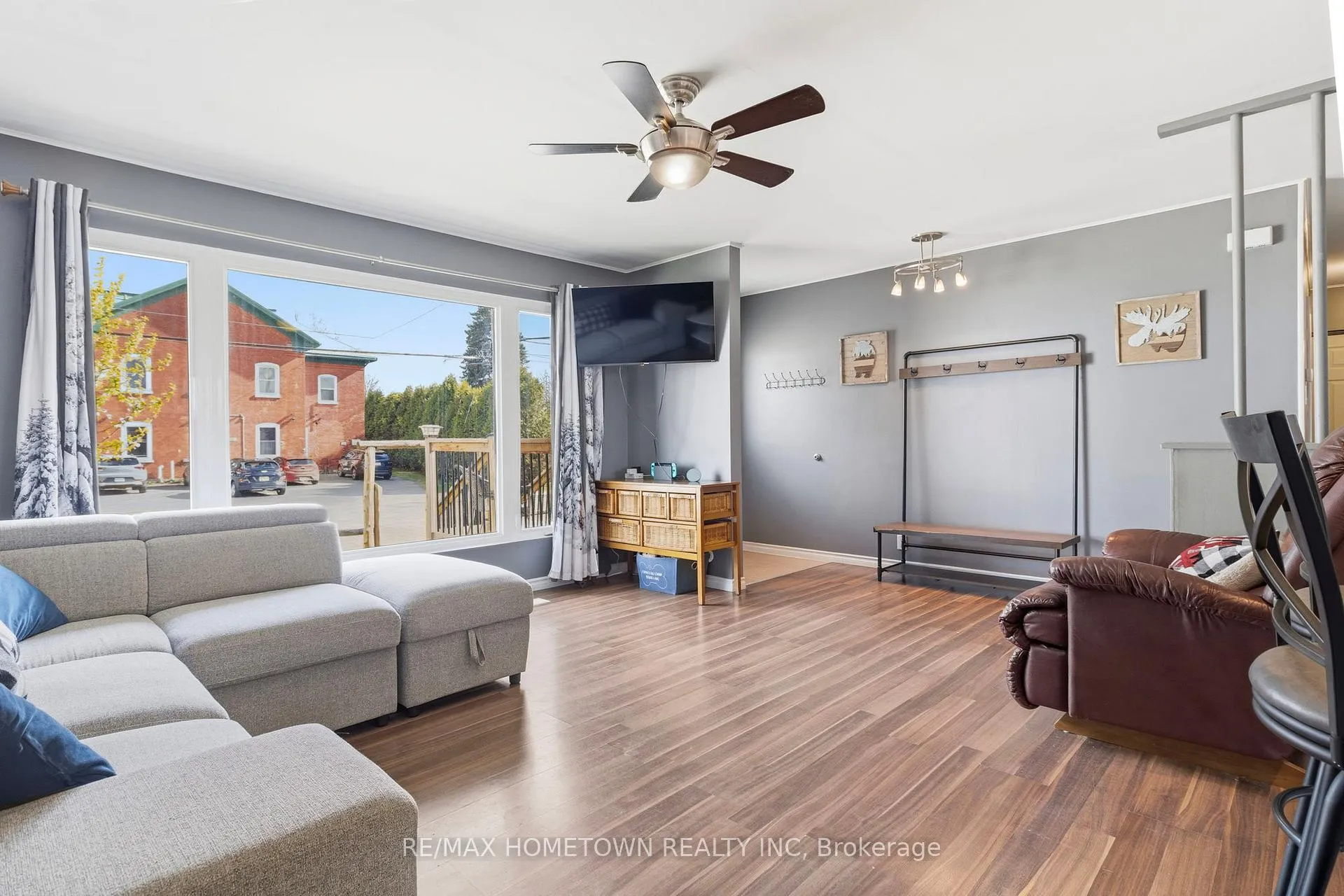 Photo 10 of 2038 Dundas Street, Edwardsburgh/Cardinal, Town of Cardinal — HOMEH