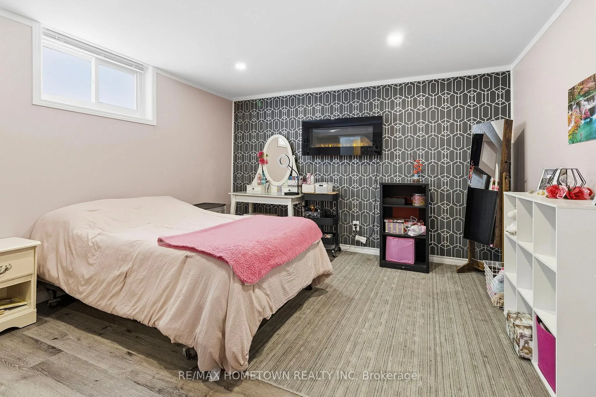 Photo 28 of 2038 Dundas Street, Edwardsburgh/Cardinal, Town of Cardinal — HOMEH