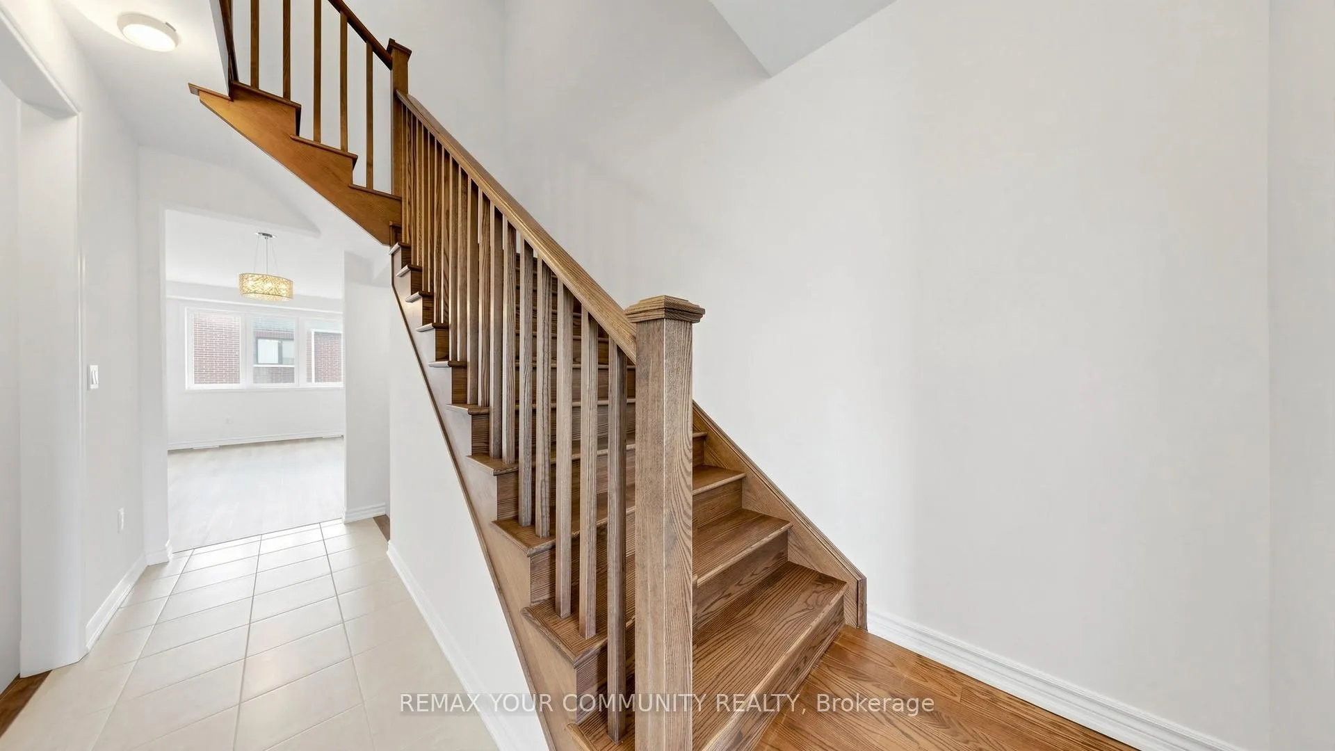 Photo 13 of 69 Lower Street, Barrie, Rural Barrie Southeast — HOMEH