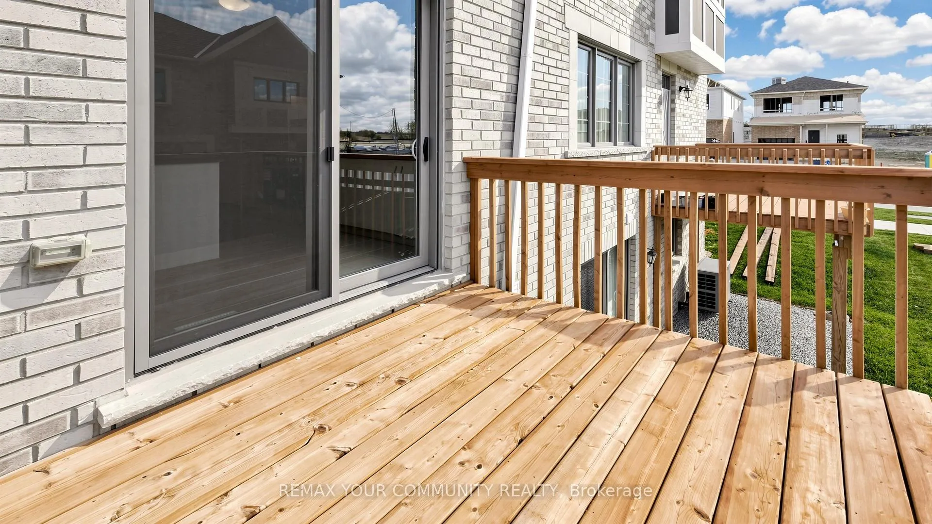 Photo 28 of 69 Lower Street, Barrie, Rural Barrie Southeast — HOMEH