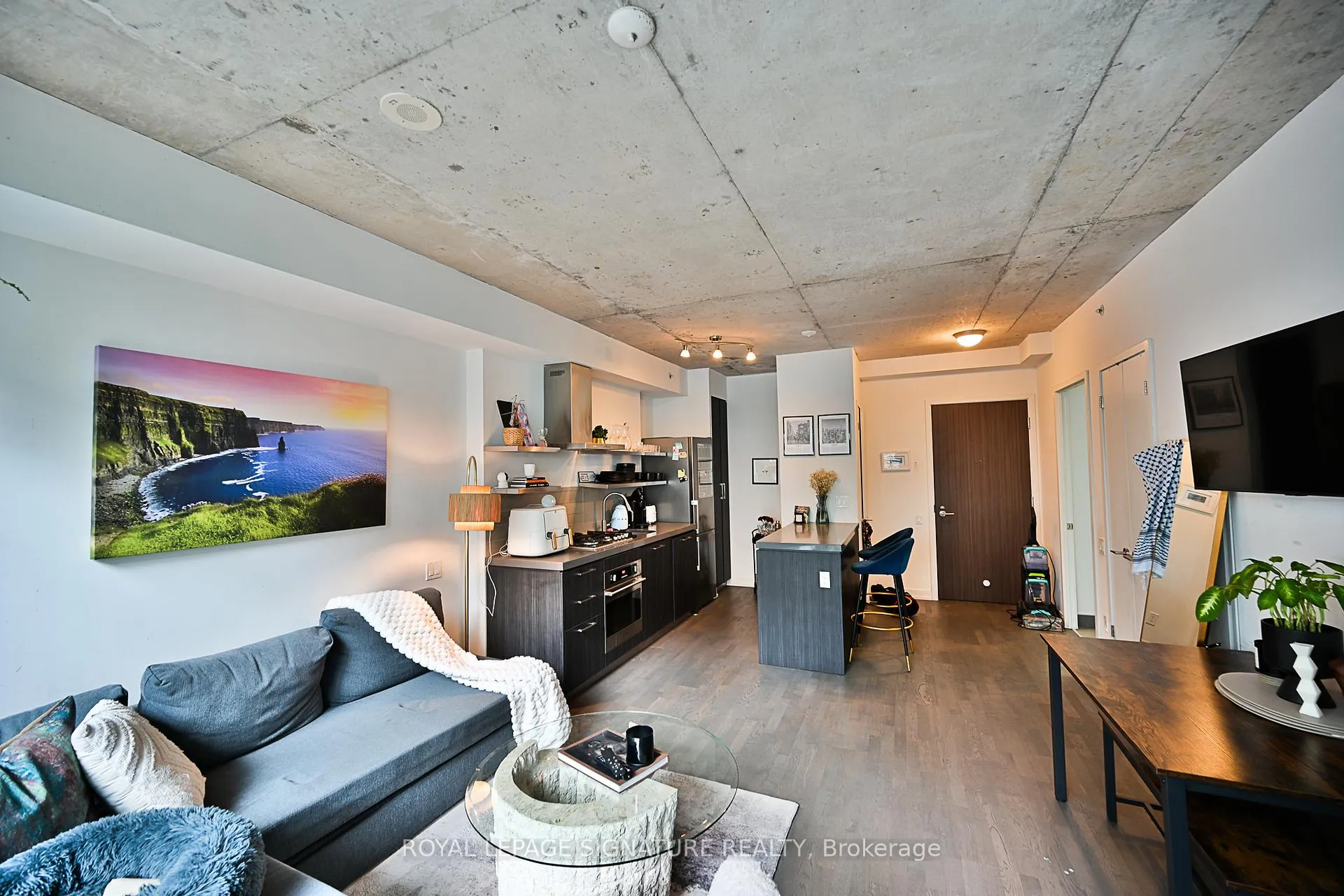 Photo 16 of Unit 601, 560 King Street W, Toronto, Waterfront Communities — HOMEH