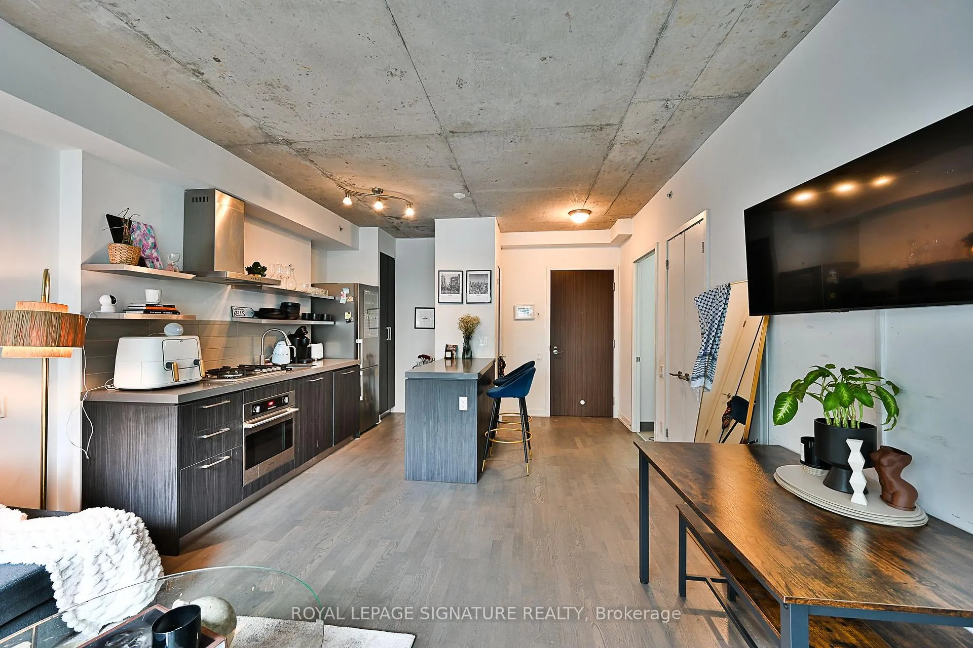 Photo 17 of Unit 601, 560 King Street W, Toronto, Waterfront Communities — HOMEH