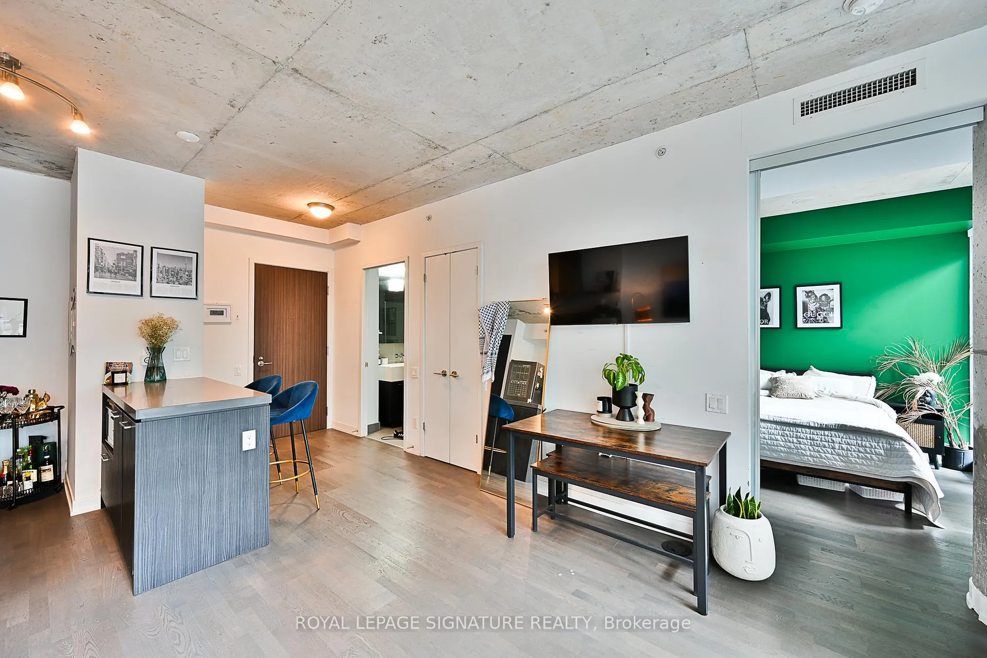 Photo 18 of Unit 601, 560 King Street W, Toronto, Waterfront Communities — HOMEH