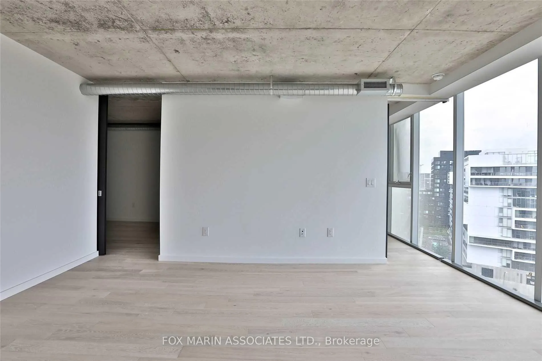 Photo 8 of Unit 1208, 170 Bayview Avenue, Toronto, Waterfront Communities — HOMEH