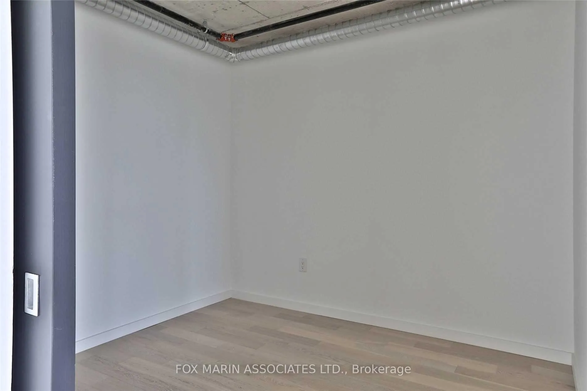 Photo 9 of Unit 1208, 170 Bayview Avenue, Toronto, Waterfront Communities — HOMEH