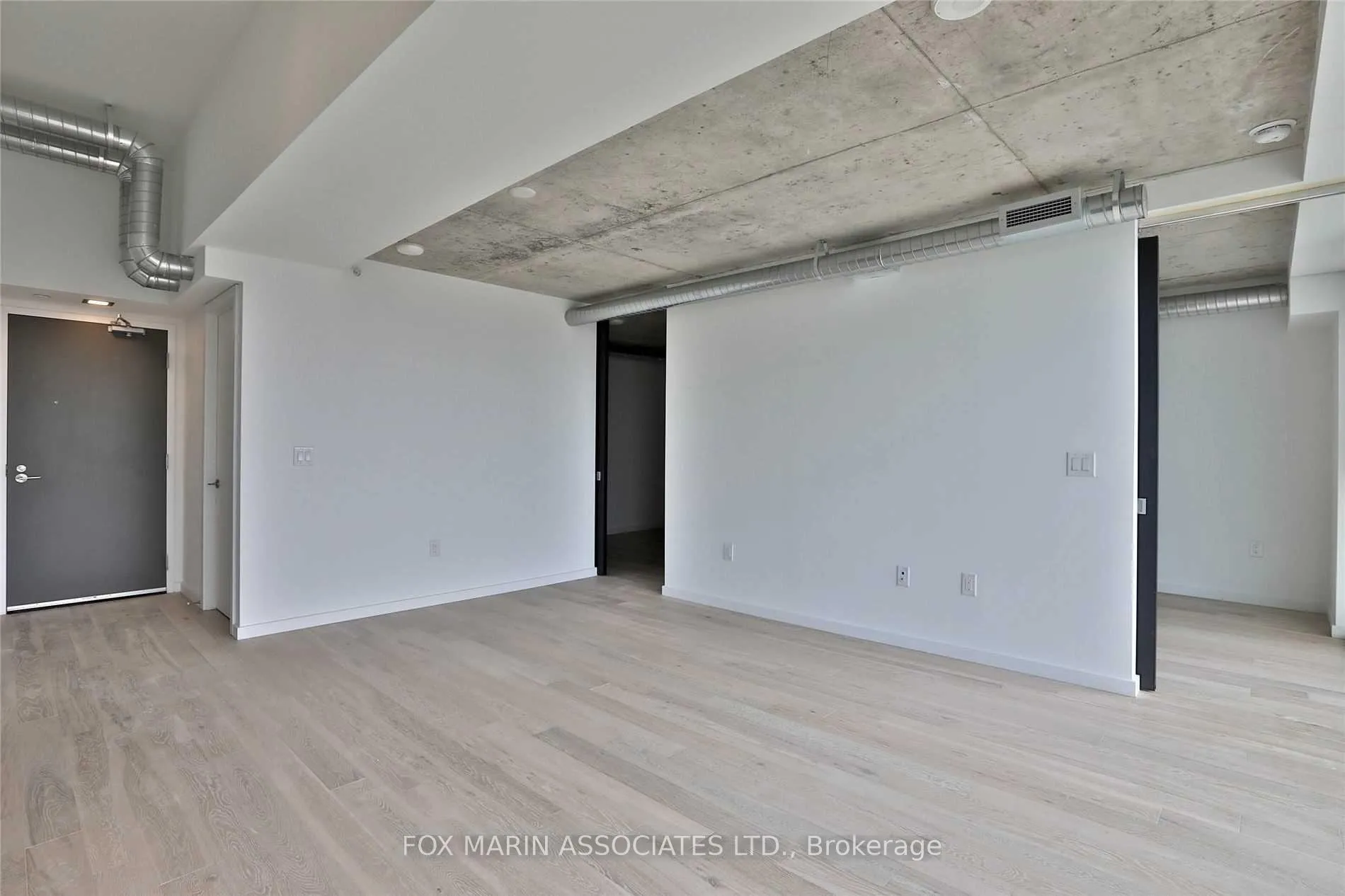 Photo 11 of Unit 1208, 170 Bayview Avenue, Toronto, Waterfront Communities — HOMEH