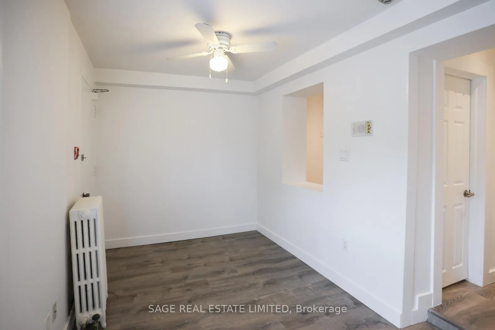 Photo 7 of Unit 2, 8 Brookmount Road, Toronto, The Beaches — HOMEH