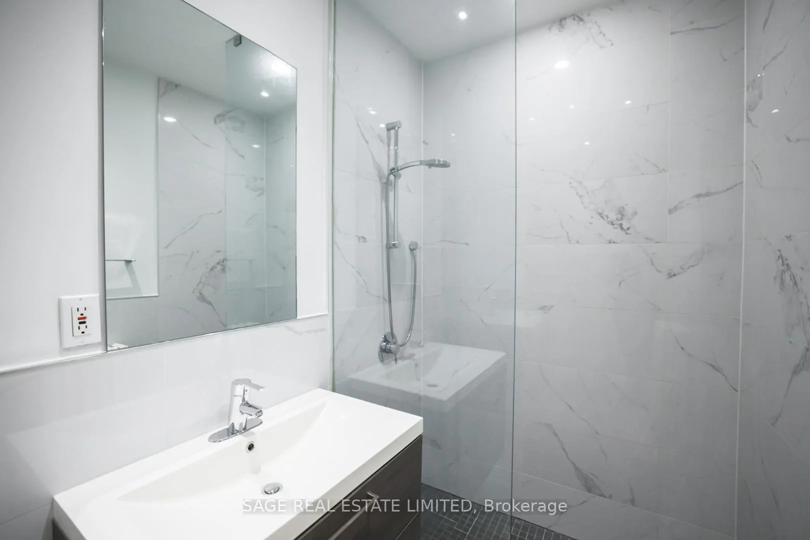 Photo 14 of Unit 2, 8 Brookmount Road, Toronto, The Beaches — HOMEH