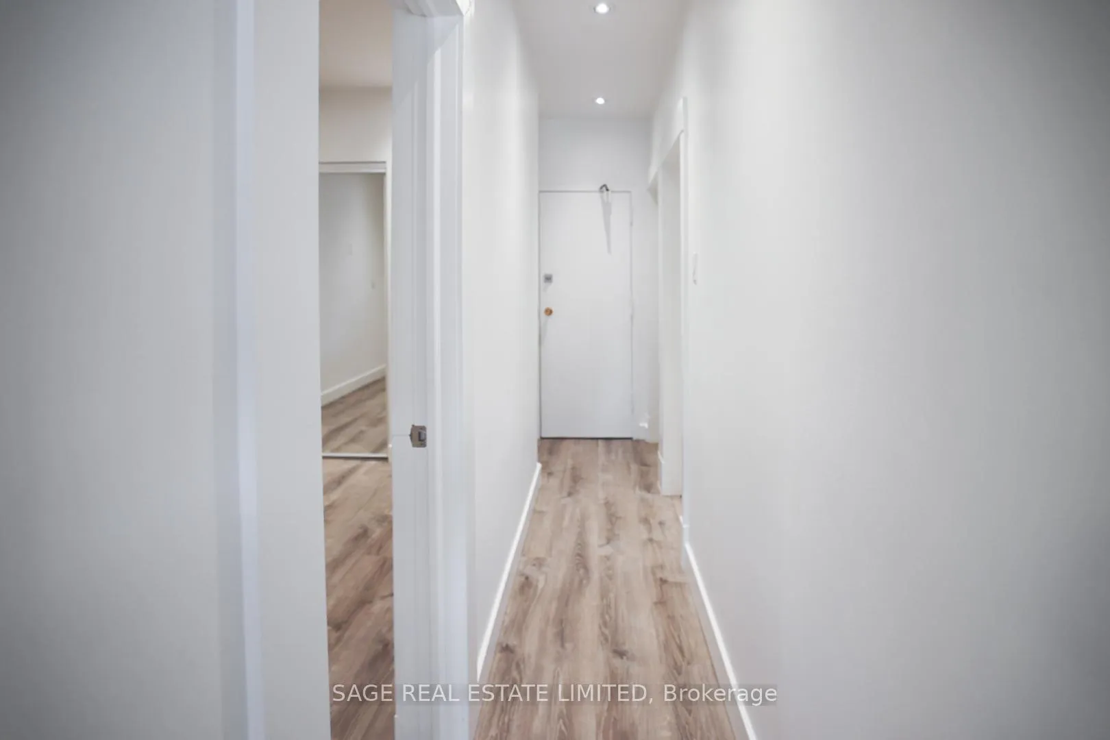 Photo 15 of Unit 2, 8 Brookmount Road, Toronto, The Beaches — HOMEH