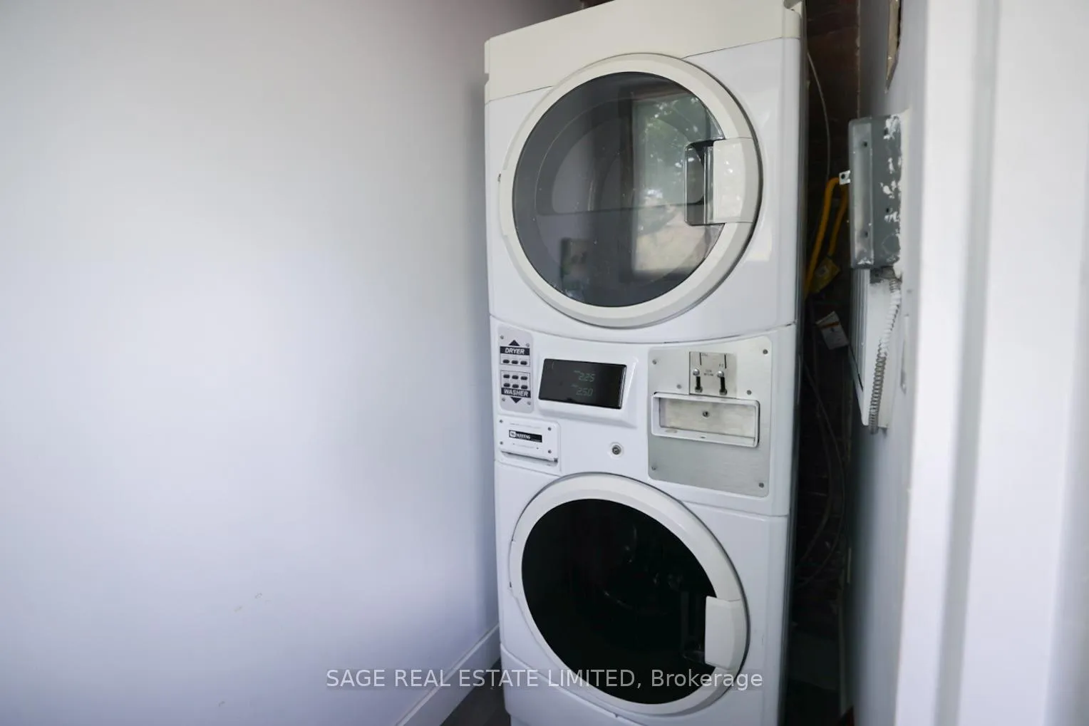 Photo 17 of Unit 2, 8 Brookmount Road, Toronto, The Beaches — HOMEH