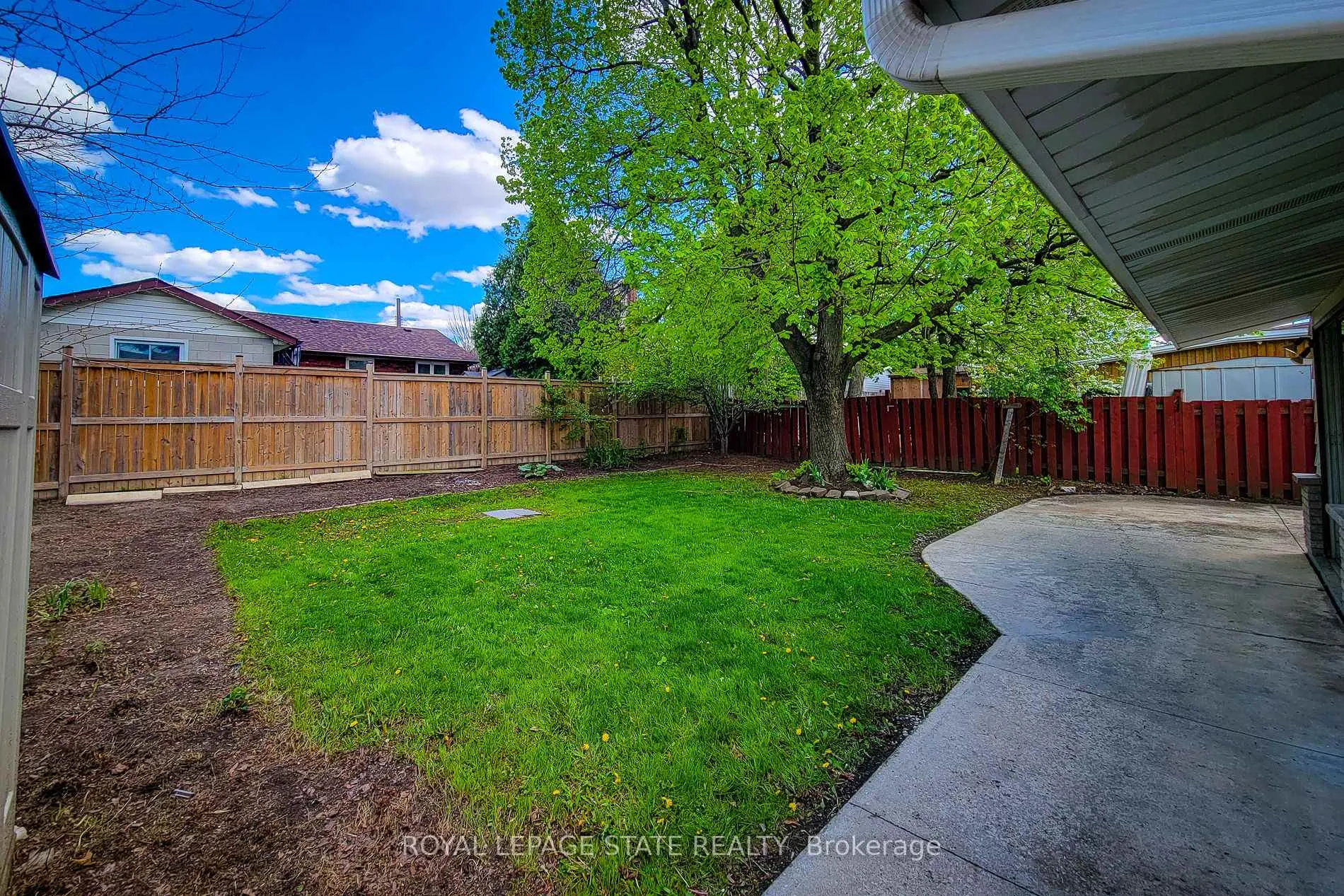 Photo 12 of 183 Allenby Avenue, Hamilton, Balfour — HOMEH