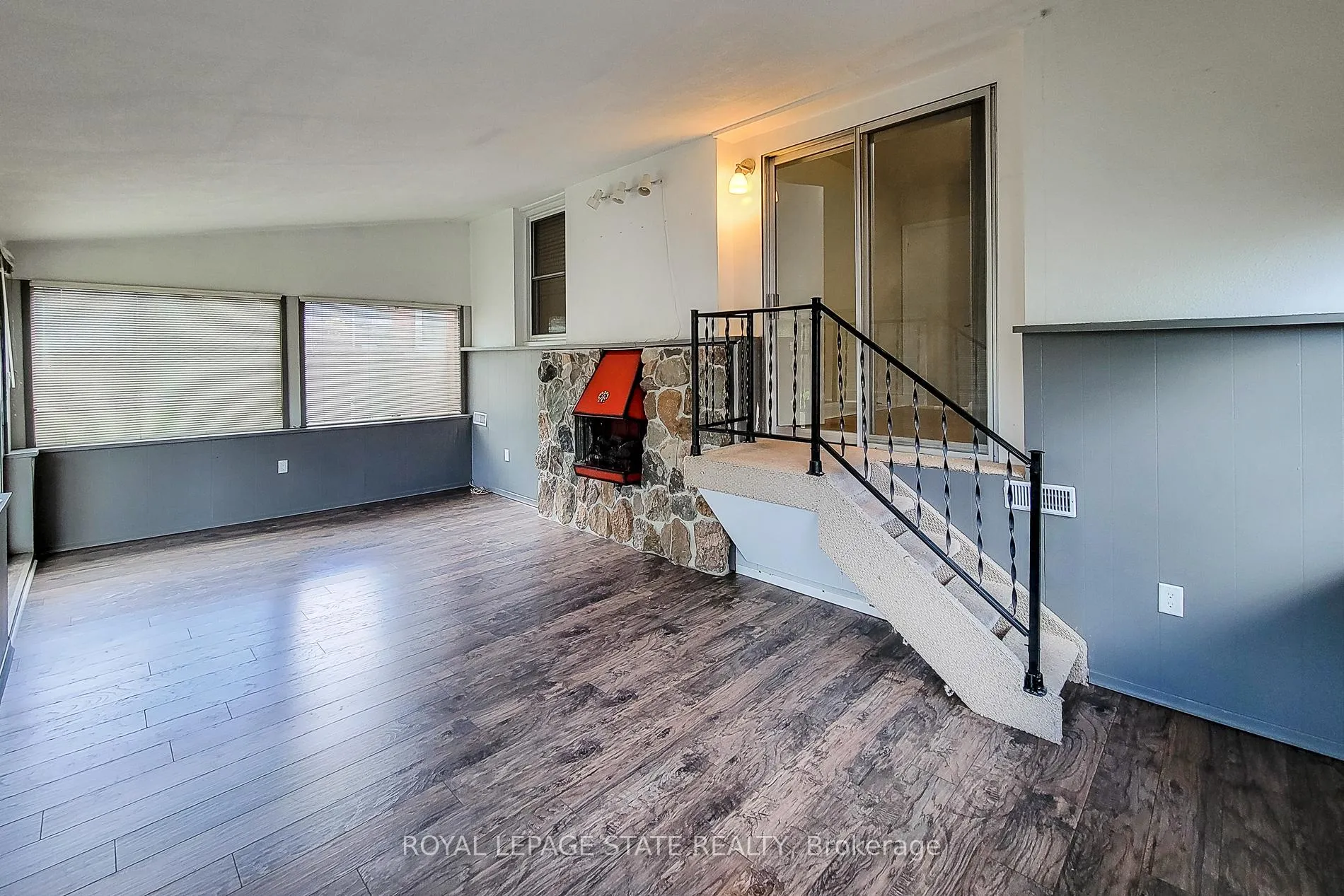 Photo 24 of 183 Allenby Avenue, Hamilton, Balfour — HOMEH