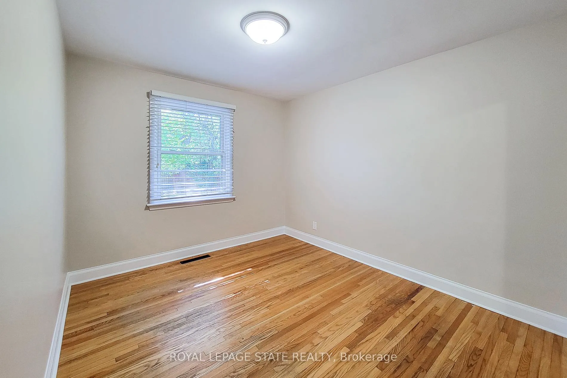 Photo 30 of 183 Allenby Avenue, Hamilton, Balfour — HOMEH