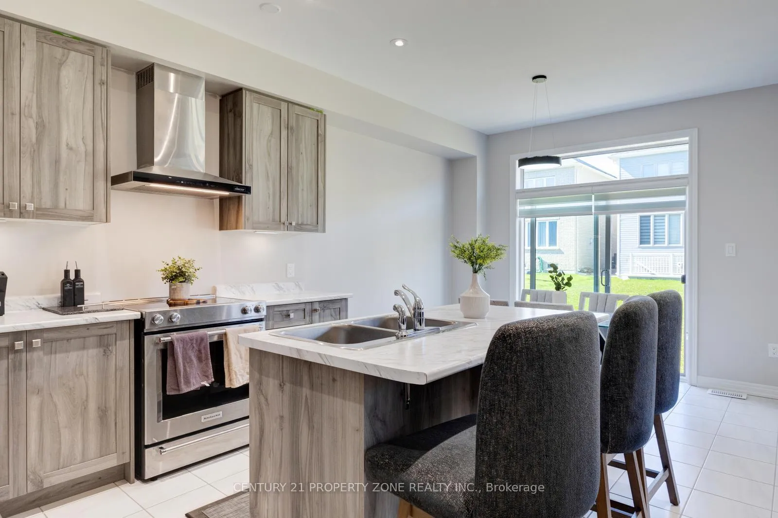 Photo 20 of 164 limestone Lane, Shelburne — HOMEH