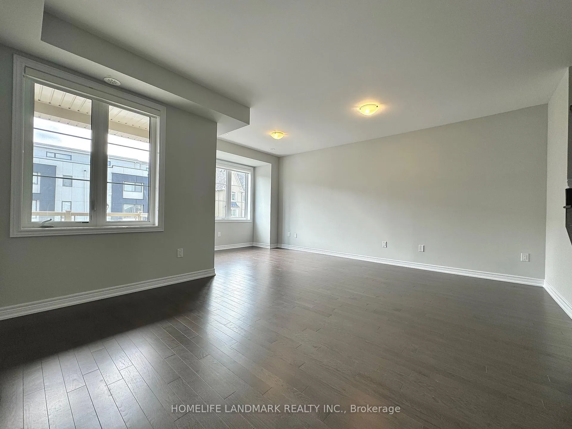Photo 4 of 226 Rustle Woods Avenue, Markham, Cornell — HOMEH