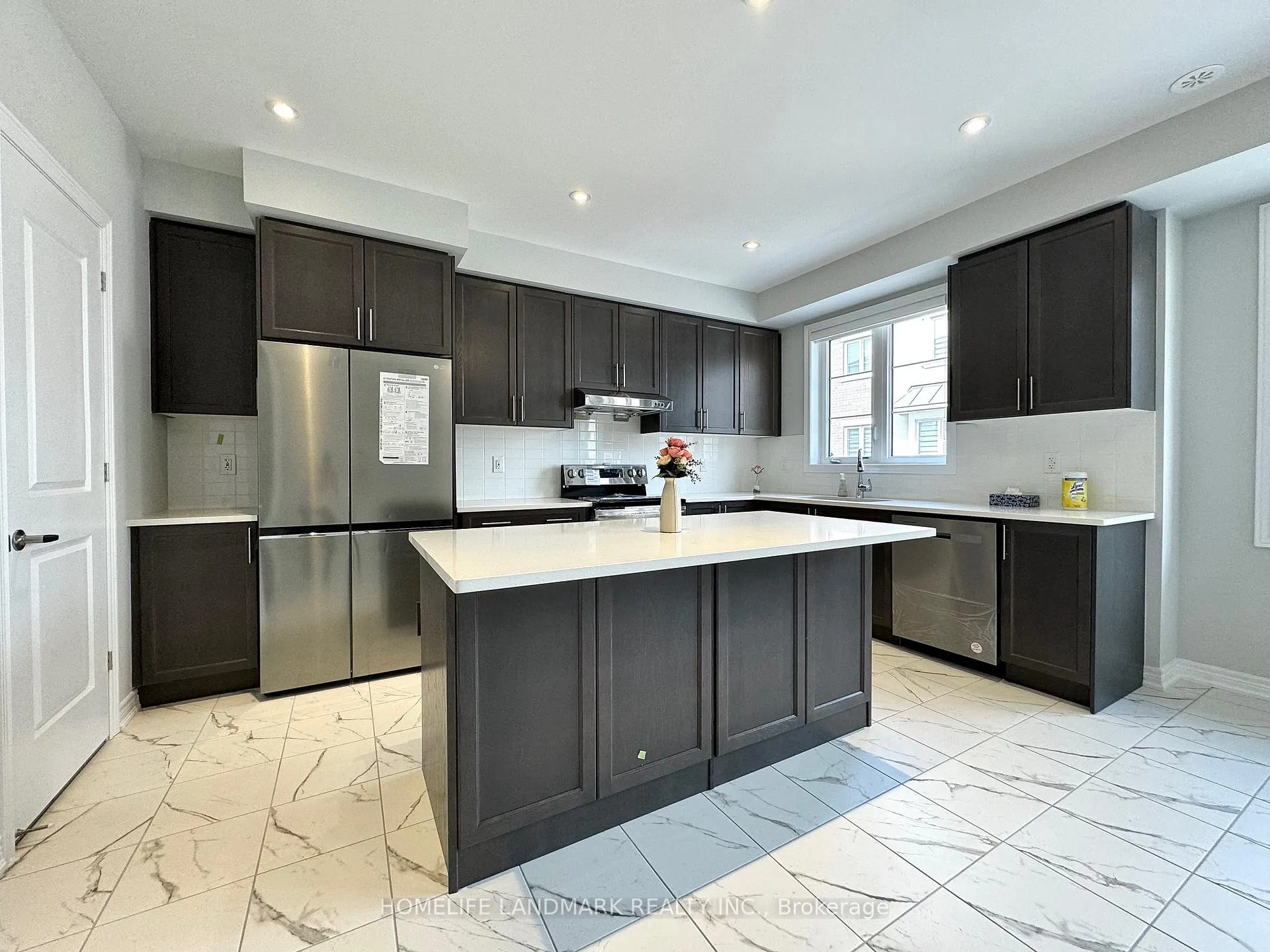 Photo 5 of 226 Rustle Woods Avenue, Markham, Cornell — HOMEH