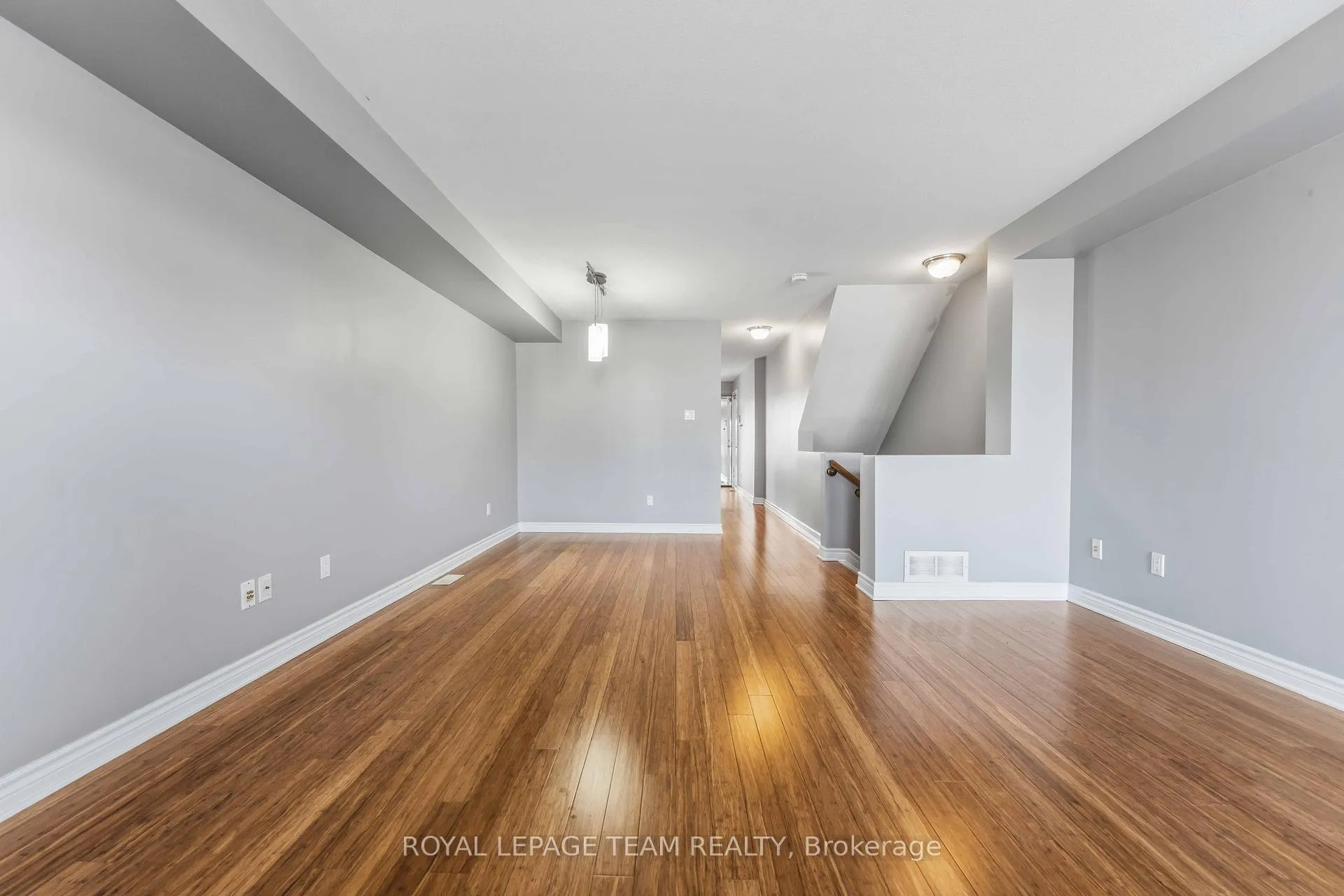 Photo 8 of Unit A, 405 Chapman Mills Drive, Ottawa, Barrhaven - Strandherd — HOMEH