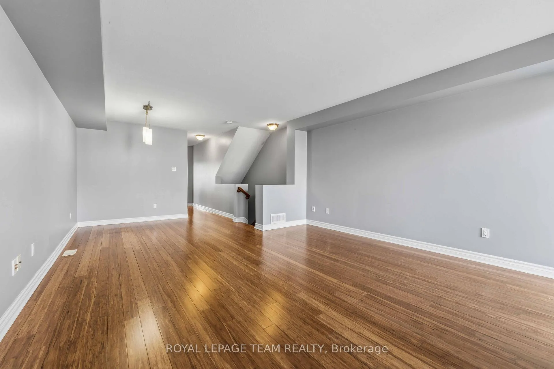 Photo 9 of Unit A, 405 Chapman Mills Drive, Ottawa, Barrhaven - Strandherd — HOMEH