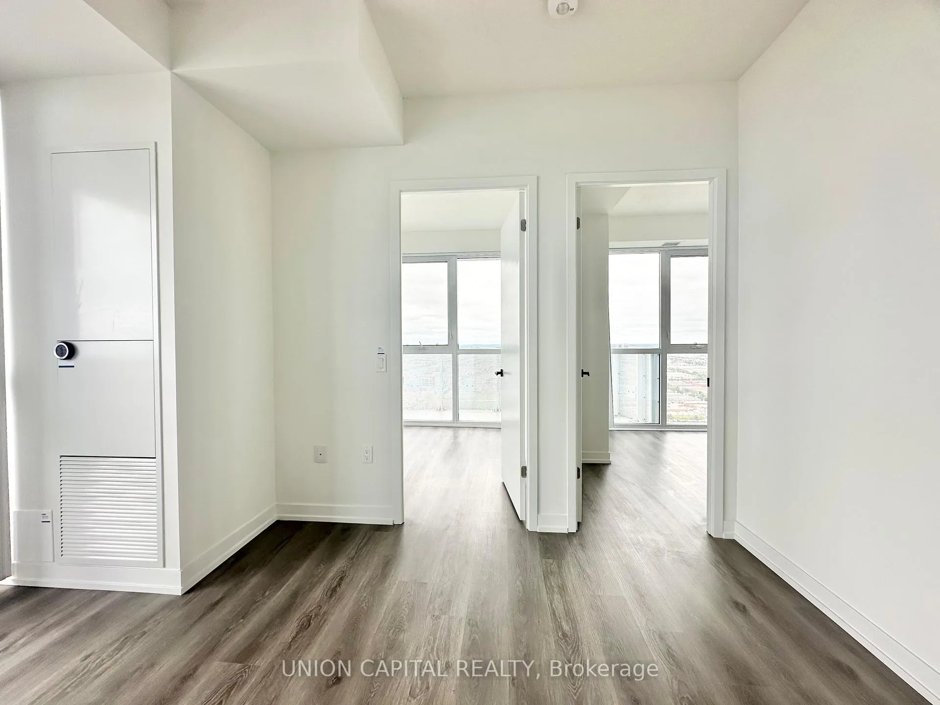 Photo 8 of Unit 4209, 225 Commerce Street, Vaughan, Vaughan Corporate Centre — HOMEH