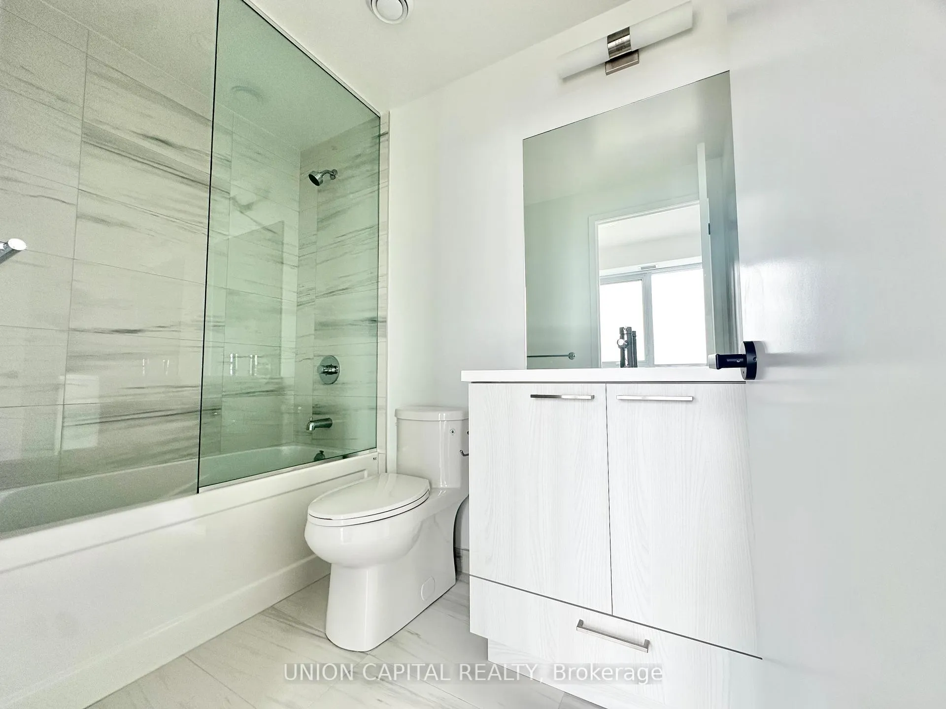 Photo 11 of Unit 4209, 225 Commerce Street, Vaughan, Vaughan Corporate Centre — HOMEH