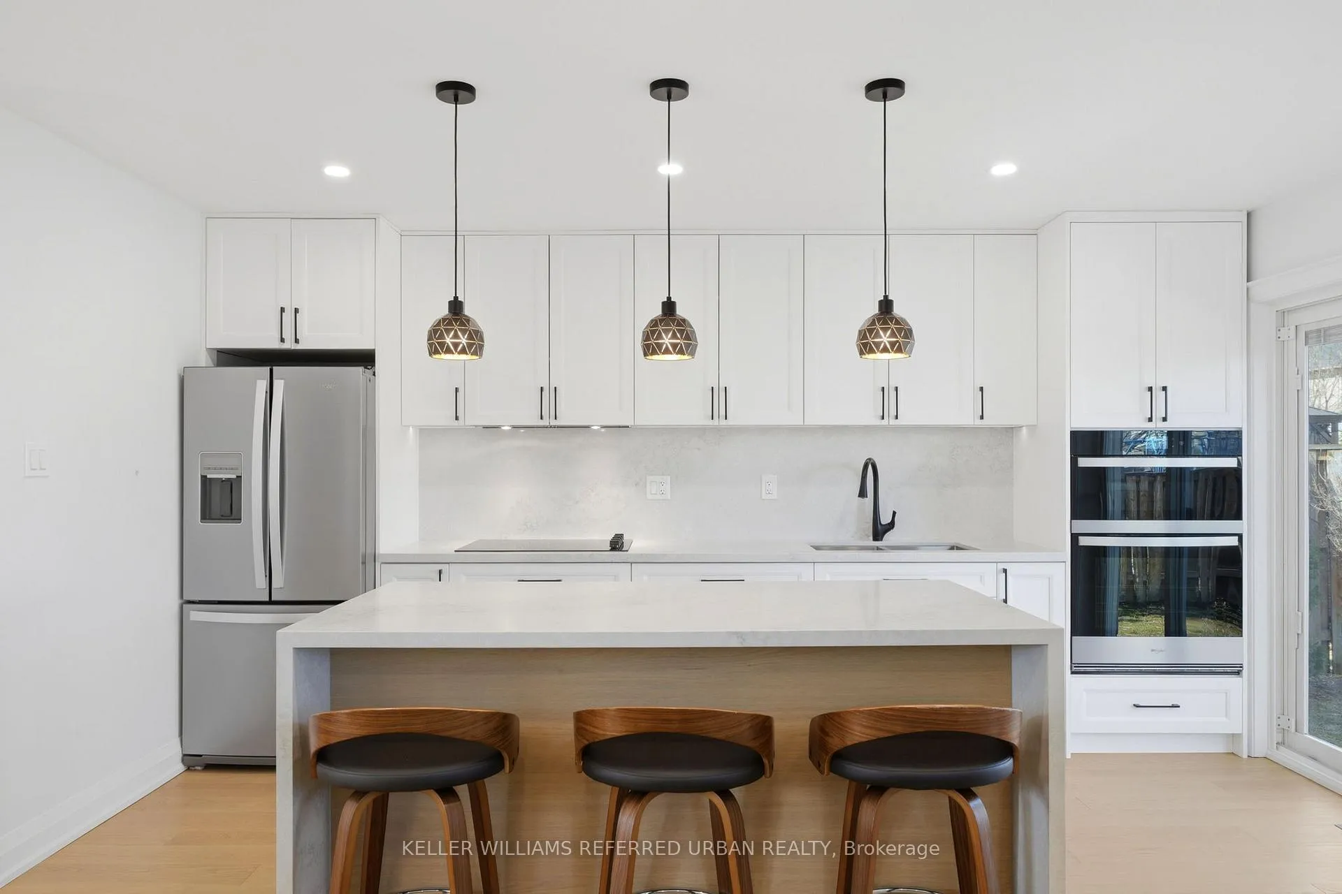 Photo 6 of 1124 Corrie Street, Innisfil, Alcona — HOMEH