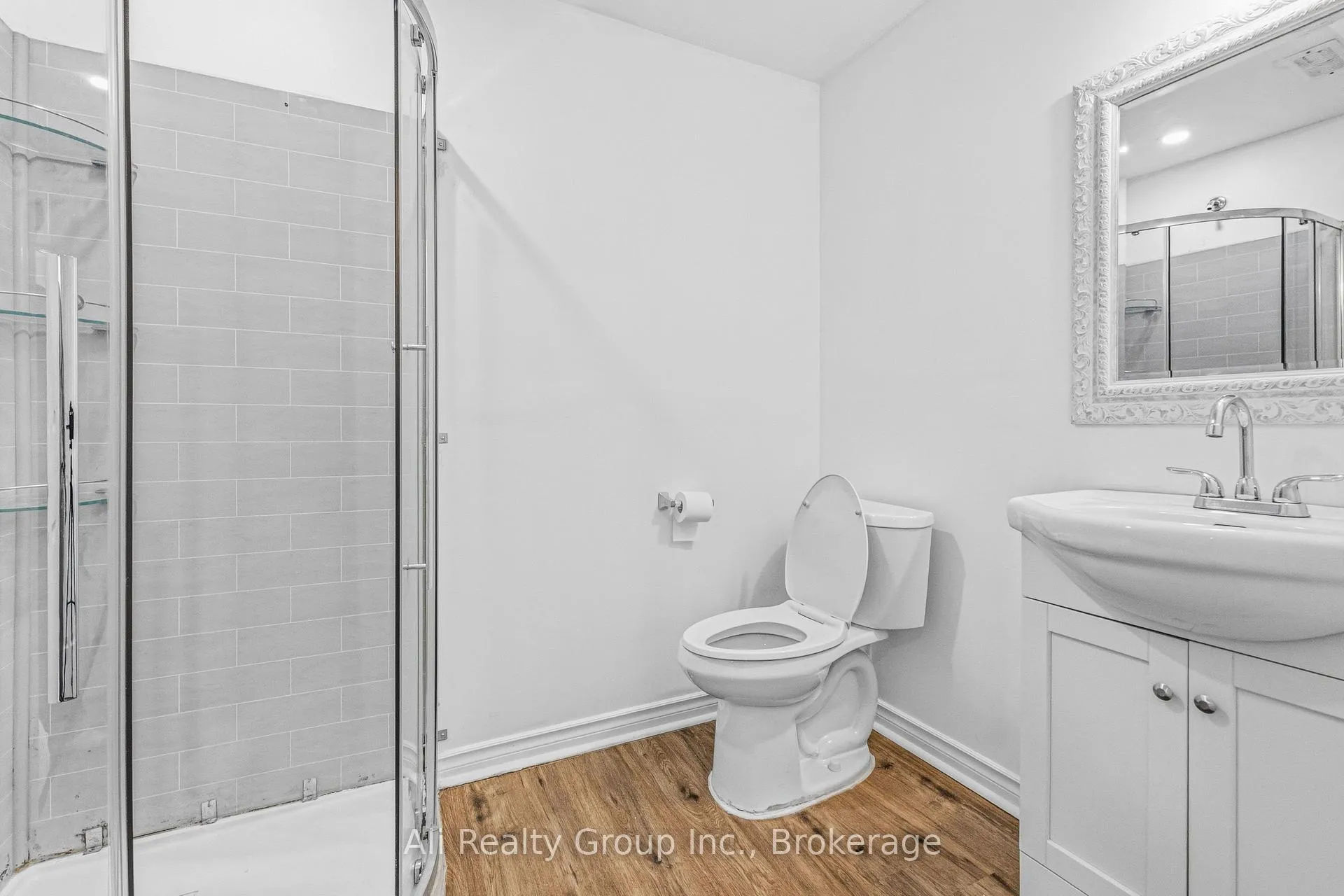 Photo 24 of 400 Nestleton Street, Ottawa, Avalon East — HOMEH