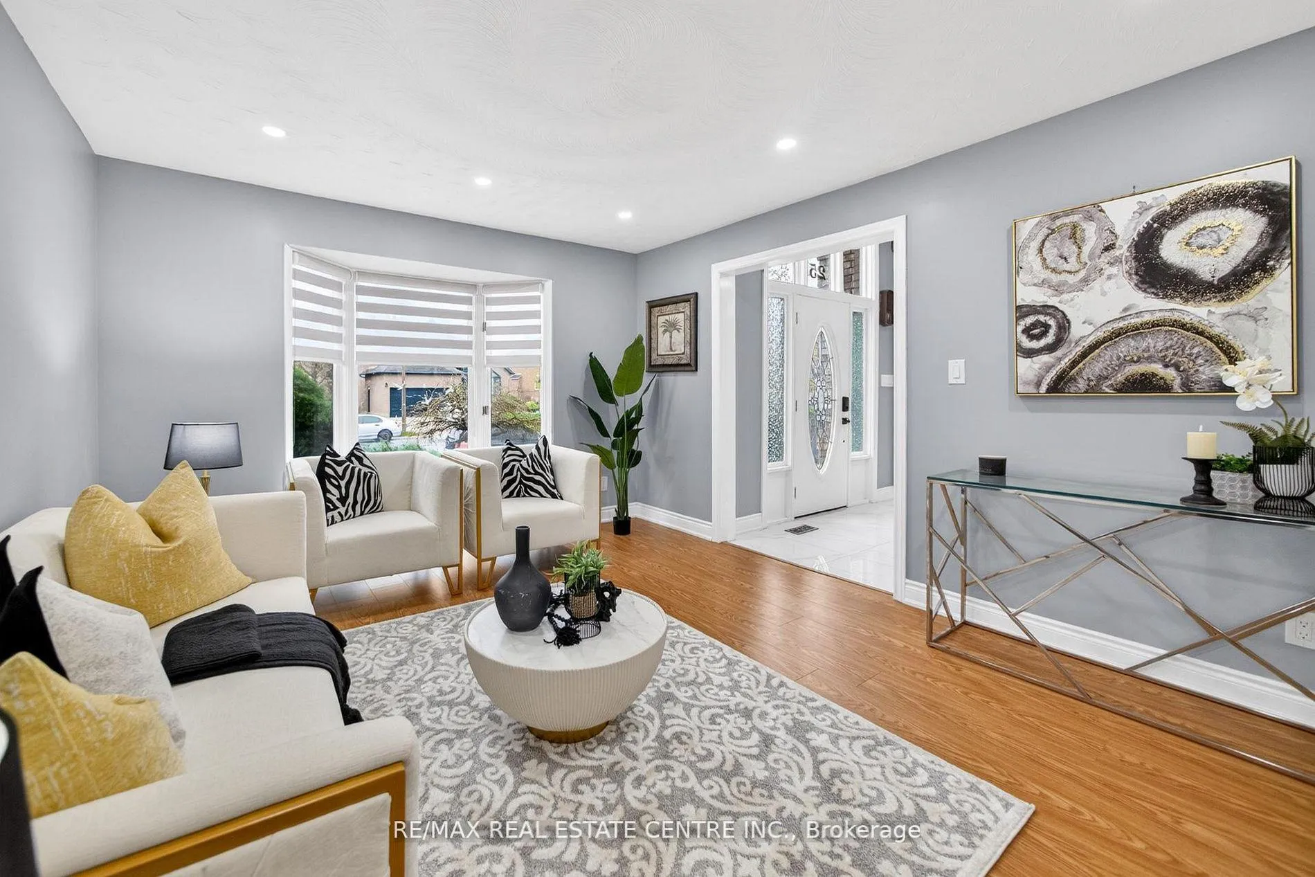 Photo 8 of 25 Highbury Drive, Hamilton, Stoney Creek Mountain — HOMEH