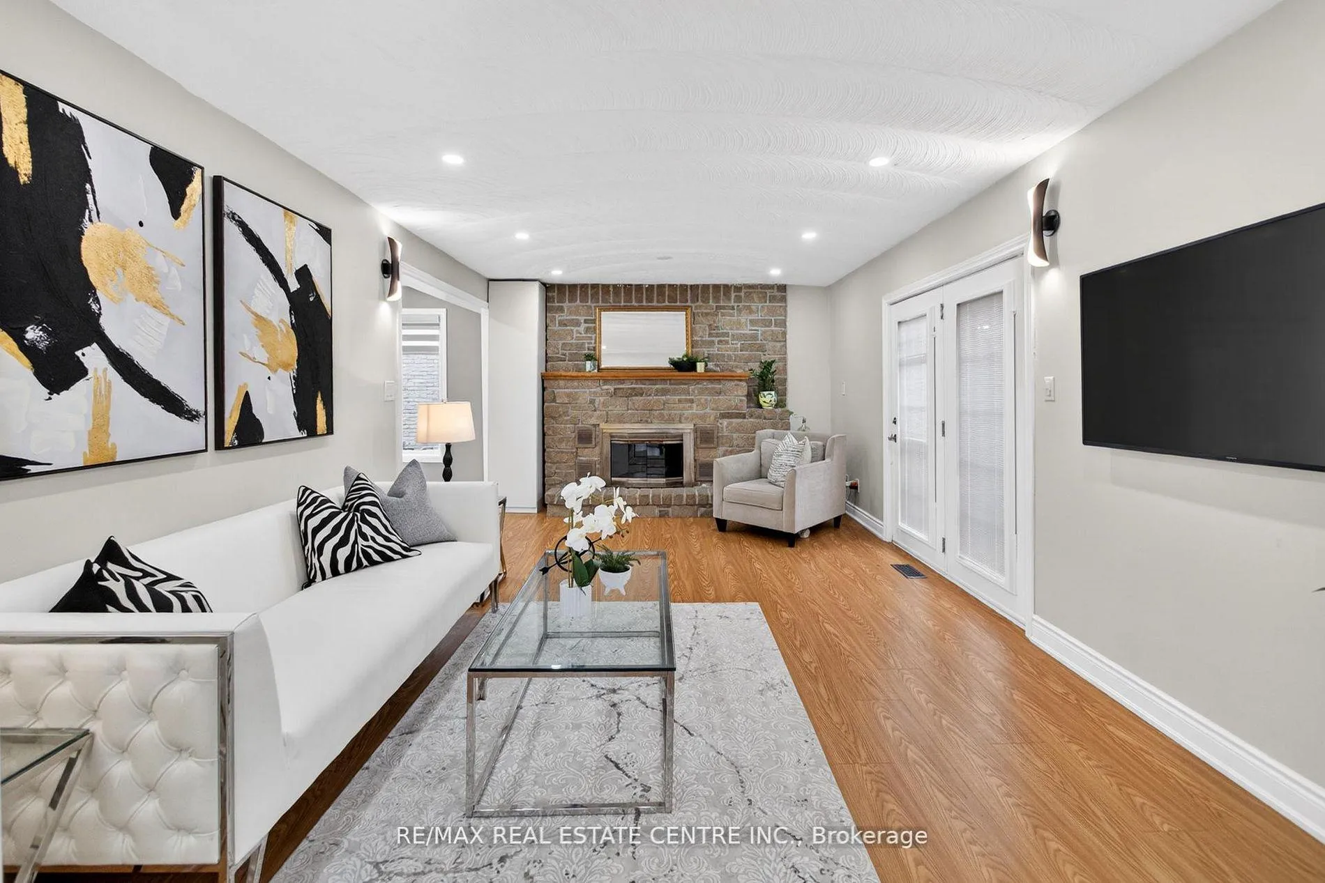 Photo 12 of 25 Highbury Drive, Hamilton, Stoney Creek Mountain — HOMEH