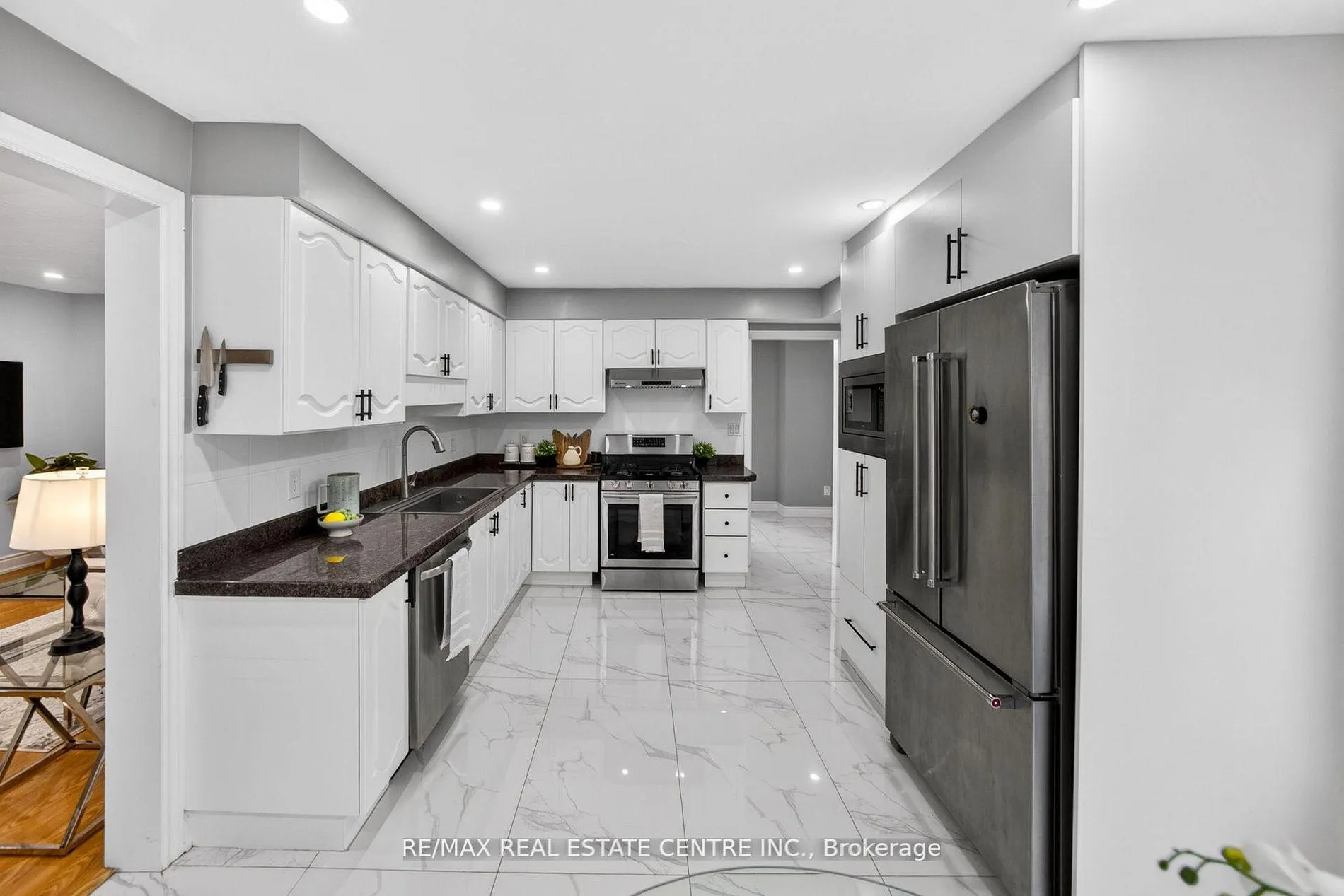 Photo 17 of 25 Highbury Drive, Hamilton, Stoney Creek Mountain — HOMEH